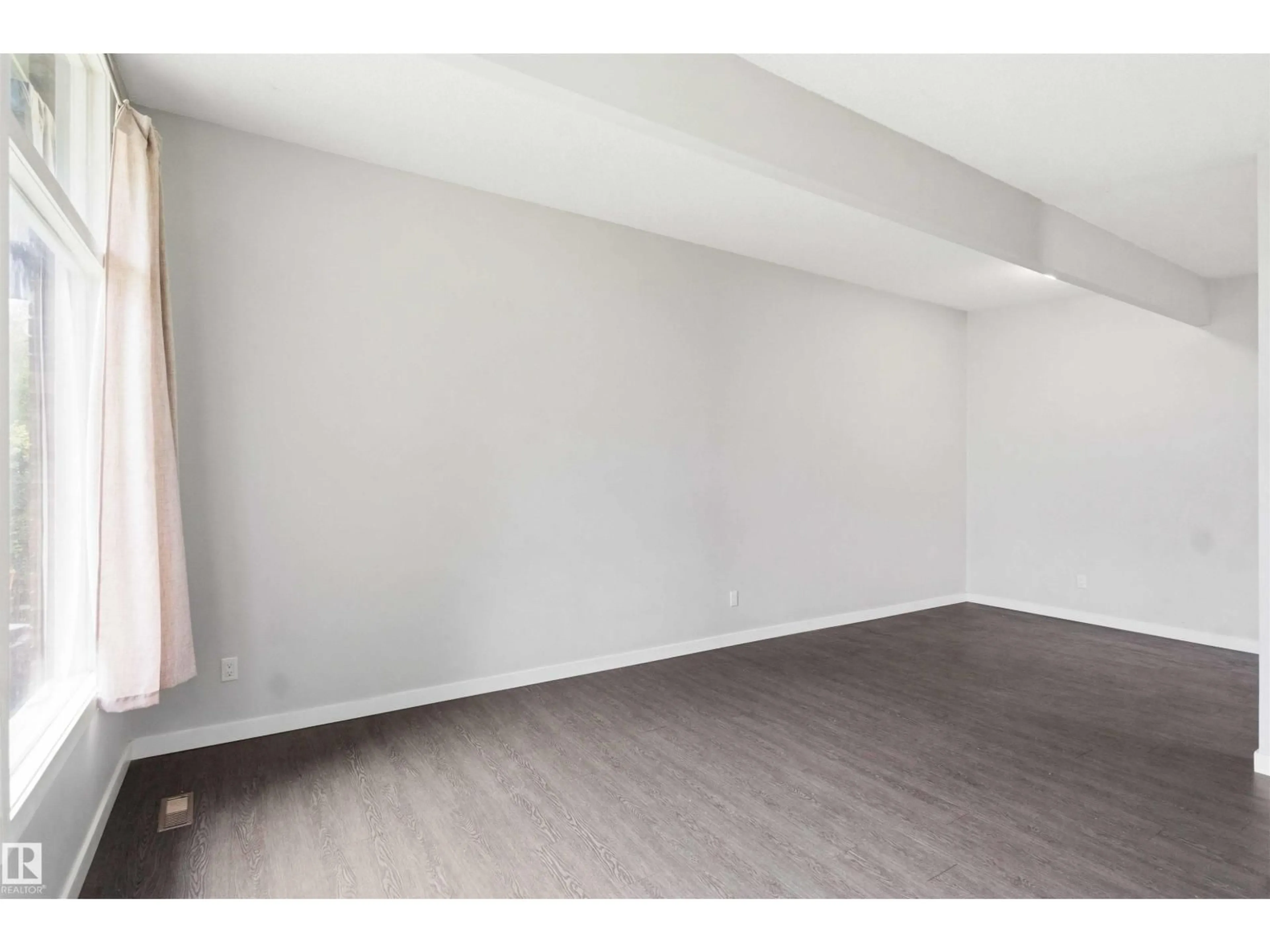 A pic of a room for NW - 8123 8125 83 AV, Edmonton Alberta T6C1A7