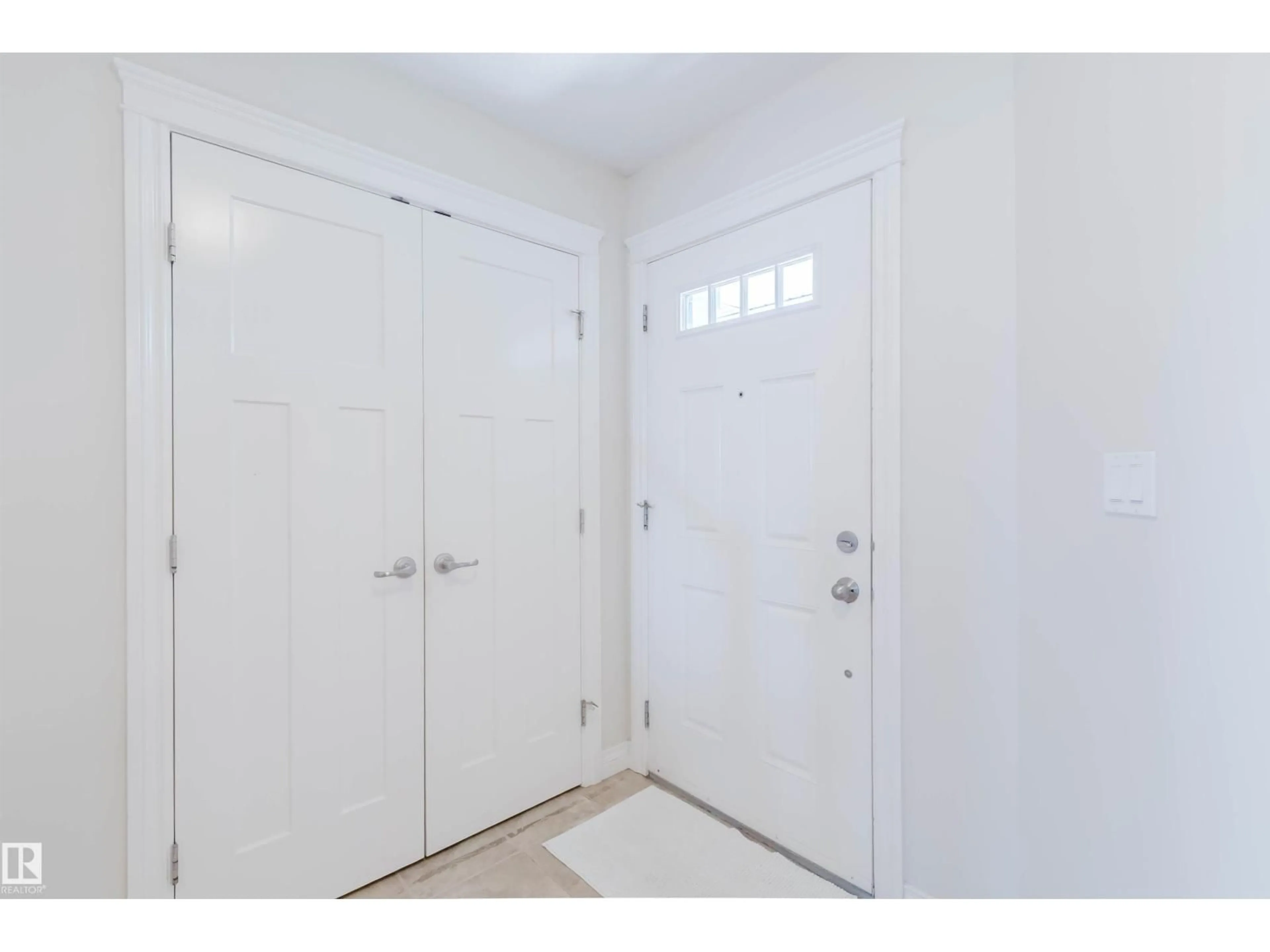 Indoor entryway for SW - 1131 177 ST, Edmonton Alberta T6W1Z9