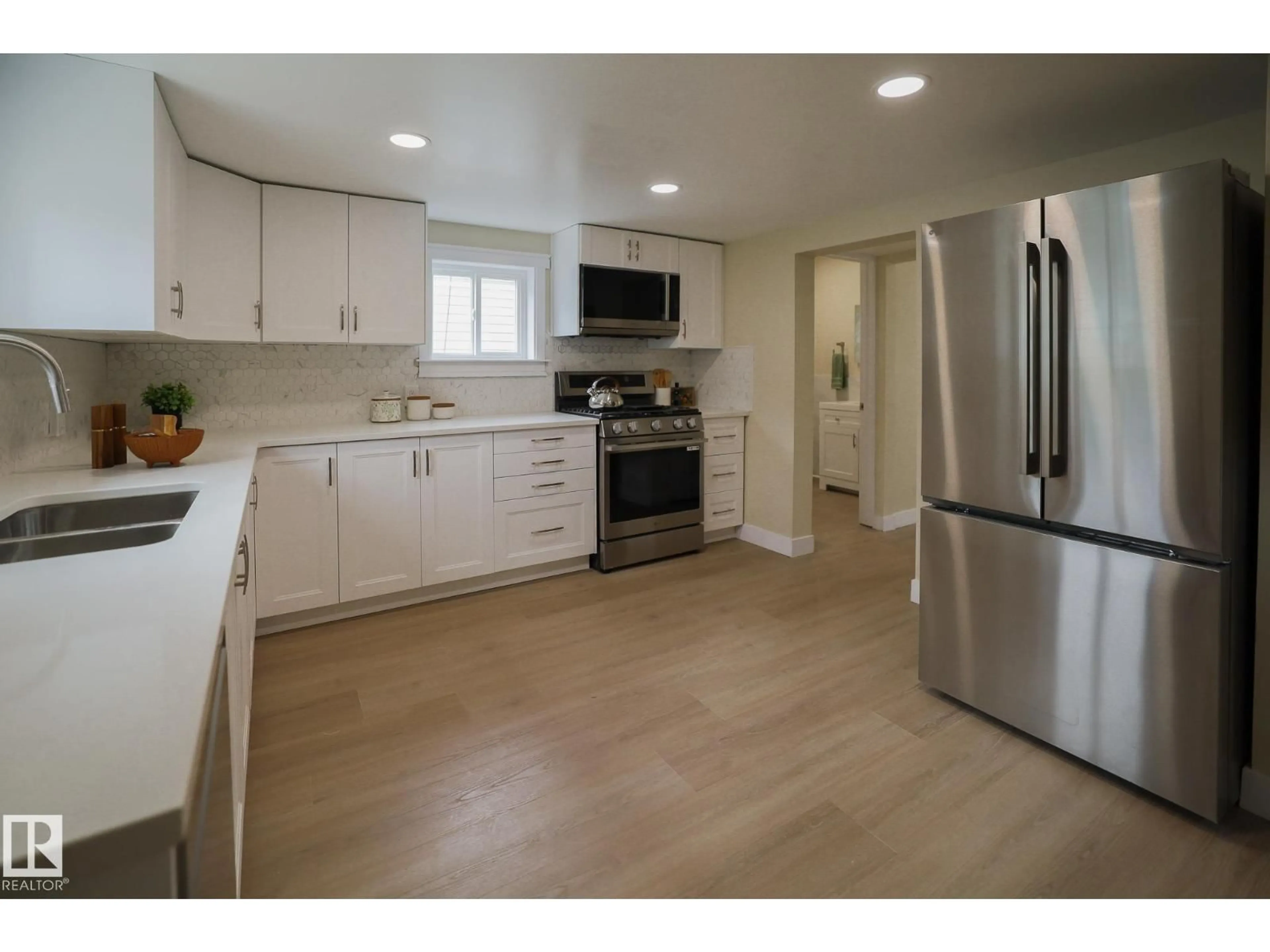 Open concept kitchen, unknown for 11536 95A ST, Edmonton Alberta T5G1P5
