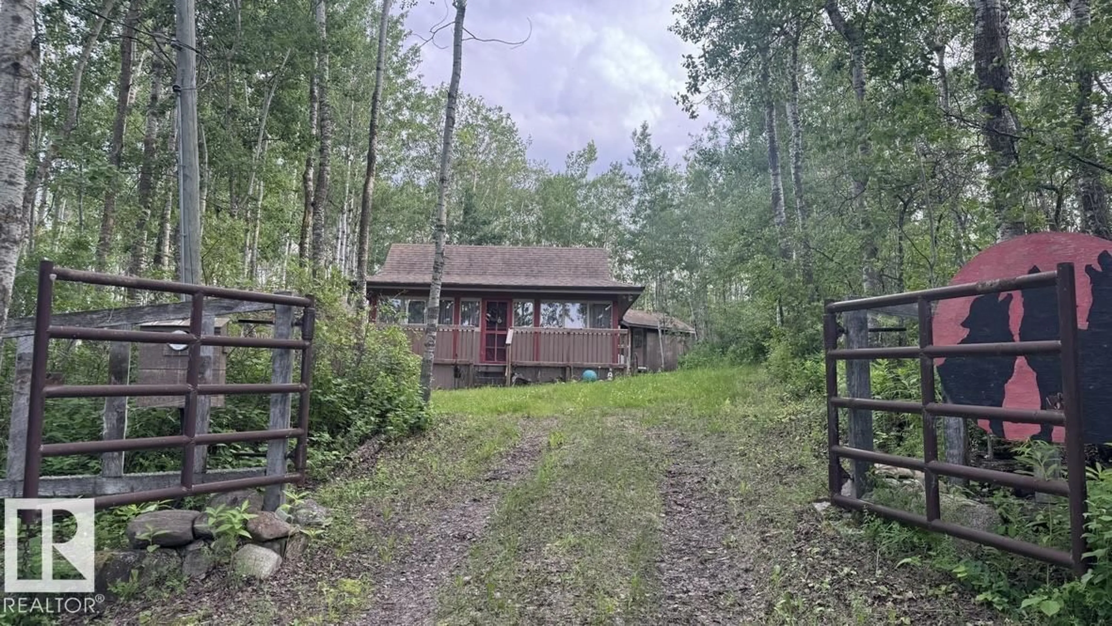 A pic from outside/outdoor area/front of a property/back of a property/a pic from drone, forest/trees view for 428 11121 TWP ROAD ROAD, Rural St. Paul County Alberta T0A0C0
