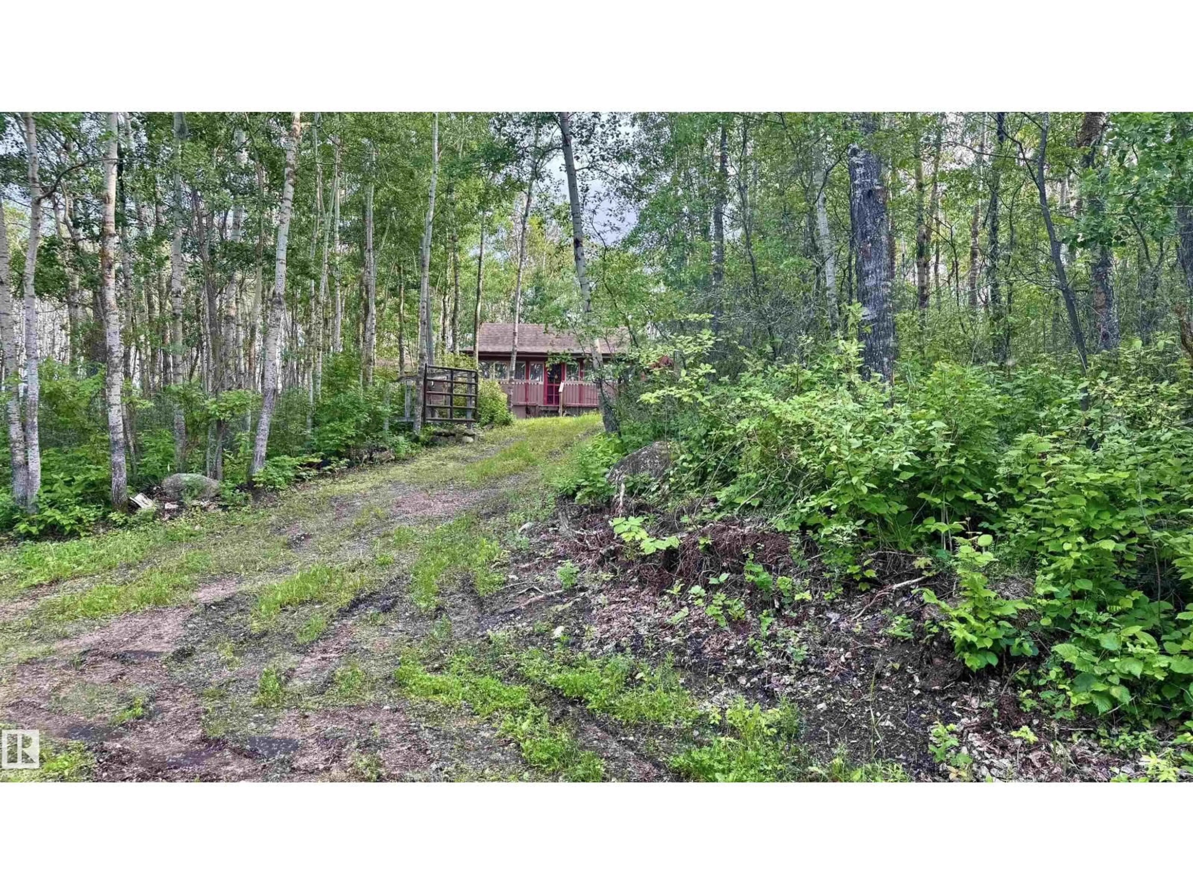 Shed for 428 11121 TWP ROAD ROAD, Rural St. Paul County Alberta T0A0C0