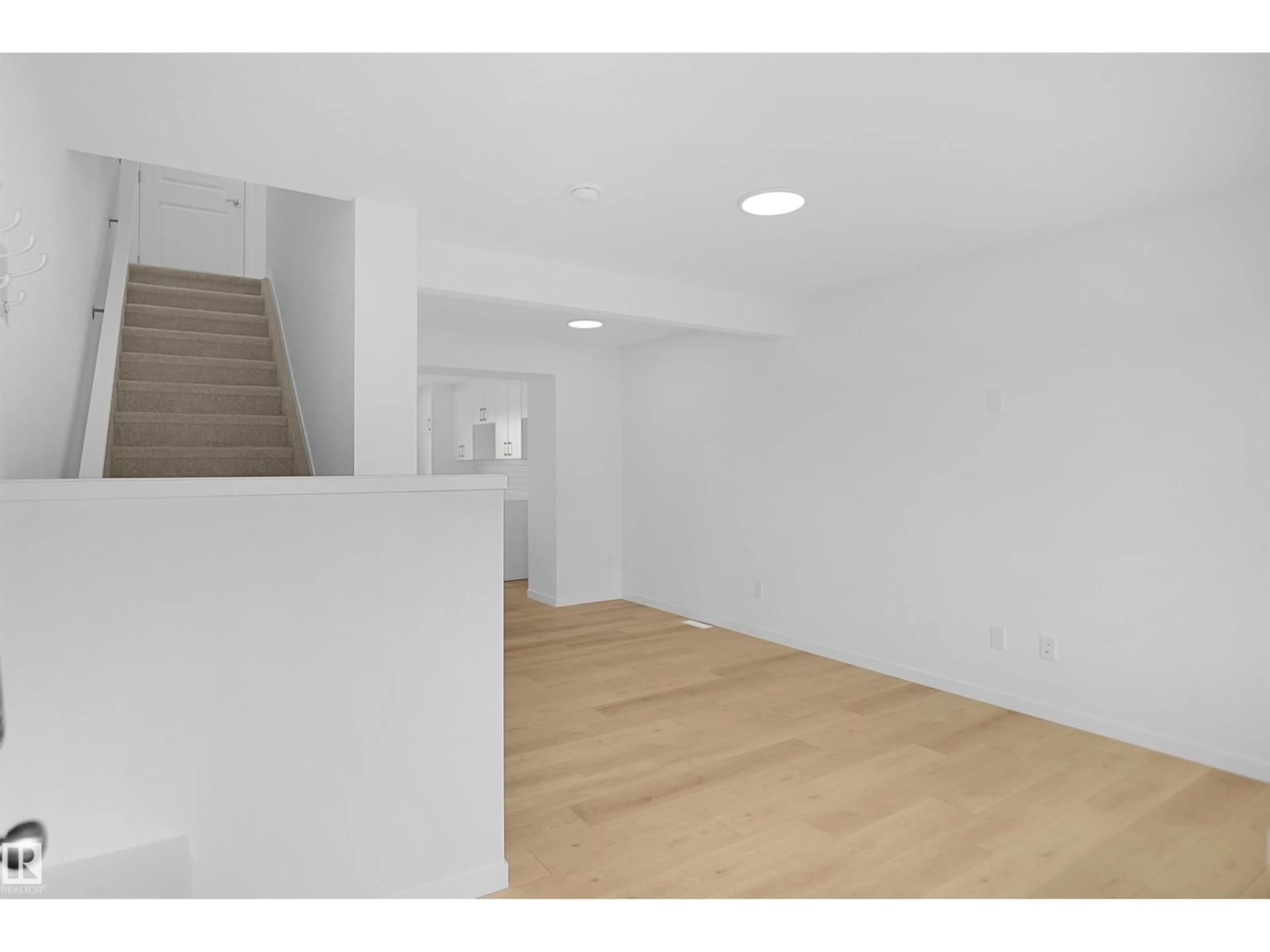 Unknown for 427 ASTER DR, Edmonton Alberta T6T2N8