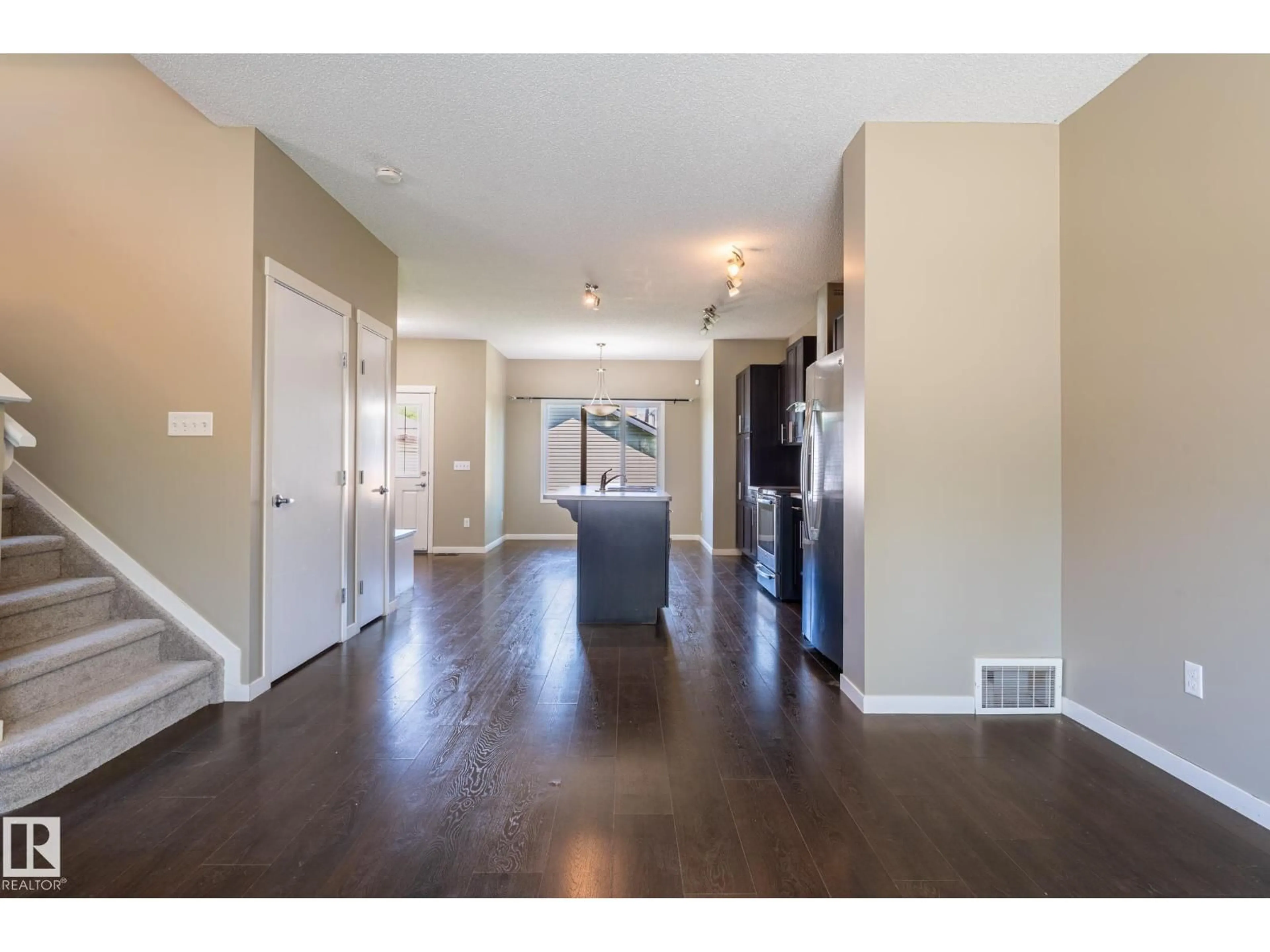 Indoor entryway for 194 ALLARD LINK, Edmonton Alberta T6W2J2