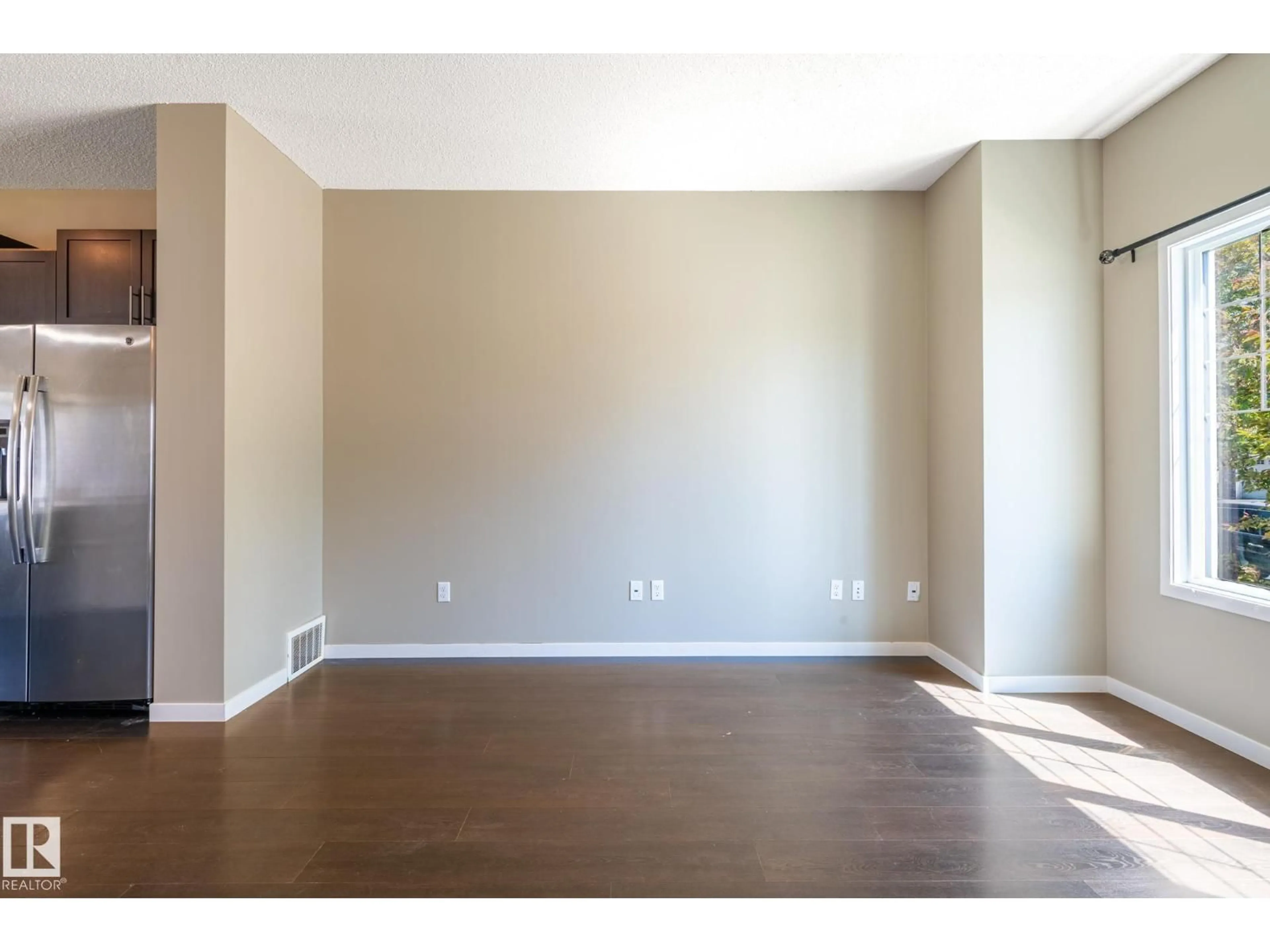 A pic of a room for 194 ALLARD LINK, Edmonton Alberta T6W2J2