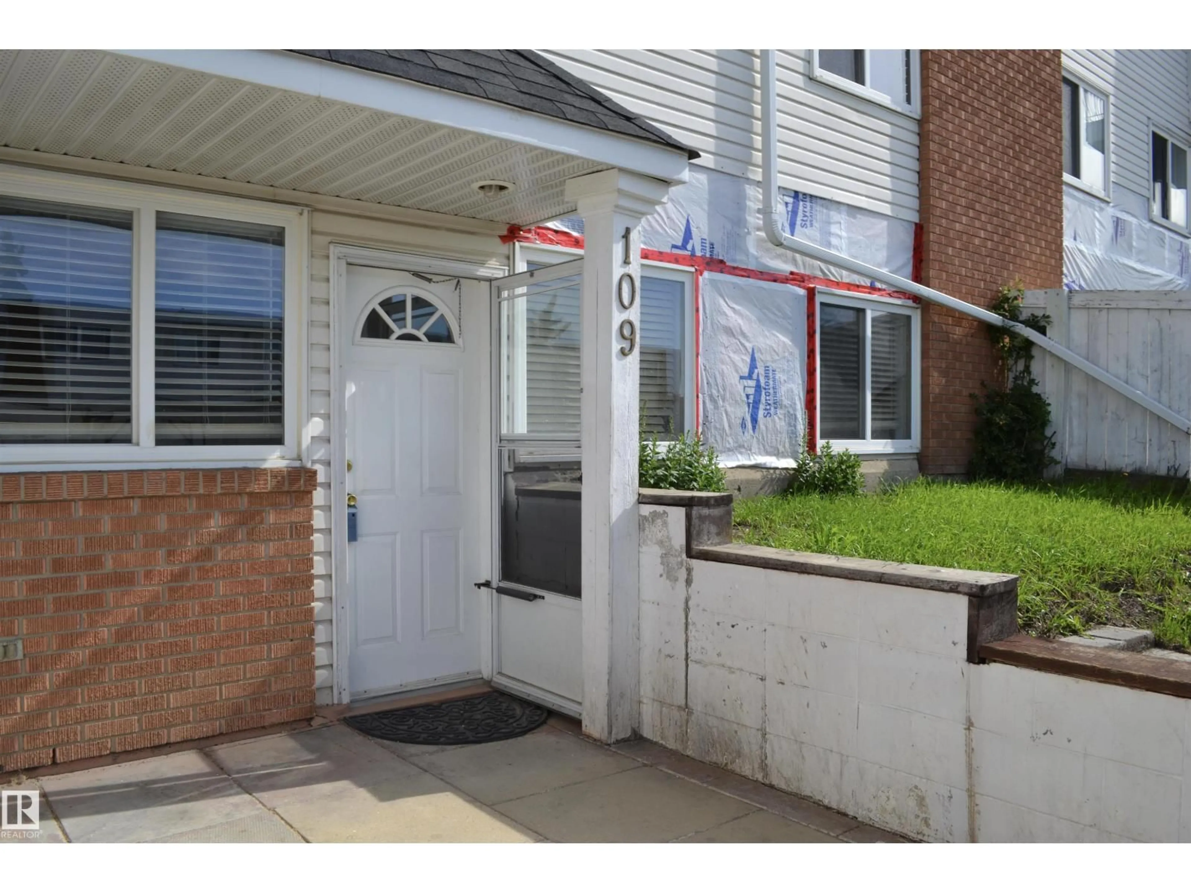 Unknown for #109 - 14530 52 ST NW, Edmonton Alberta T5A3K5