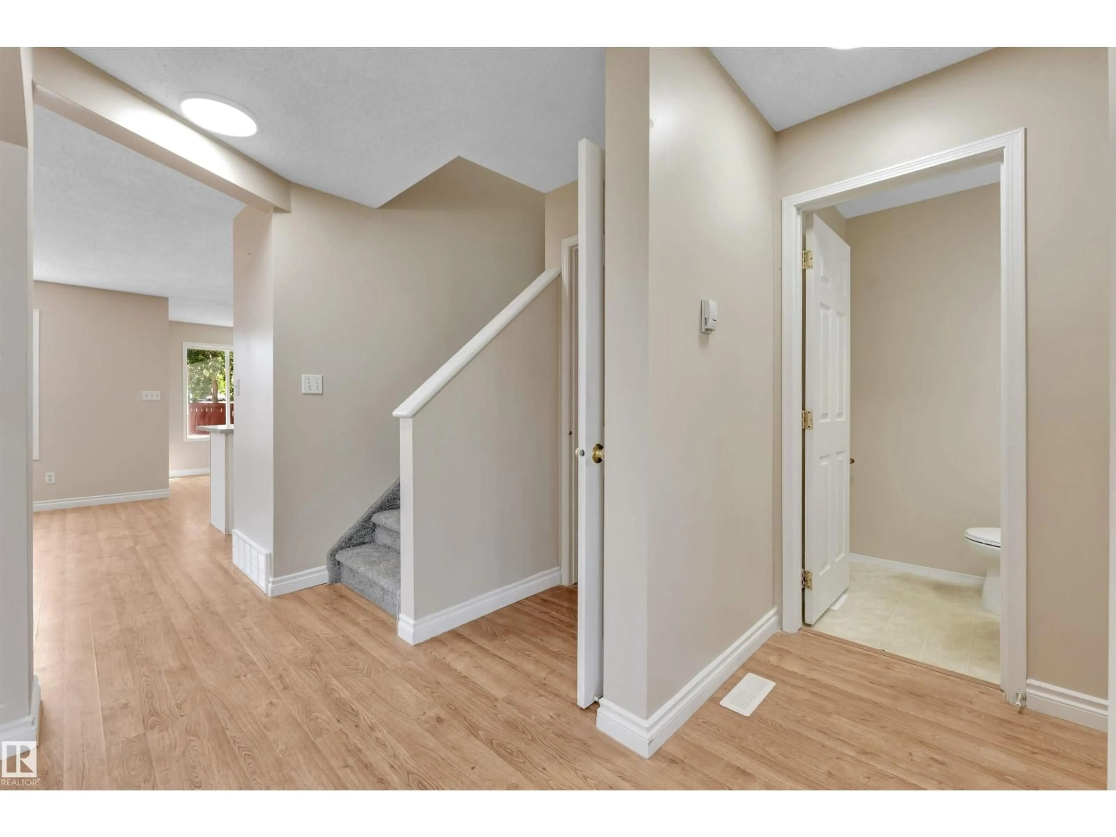 Indoor entryway for NW - 2321 37B AVE, Edmonton Alberta T6T1N8