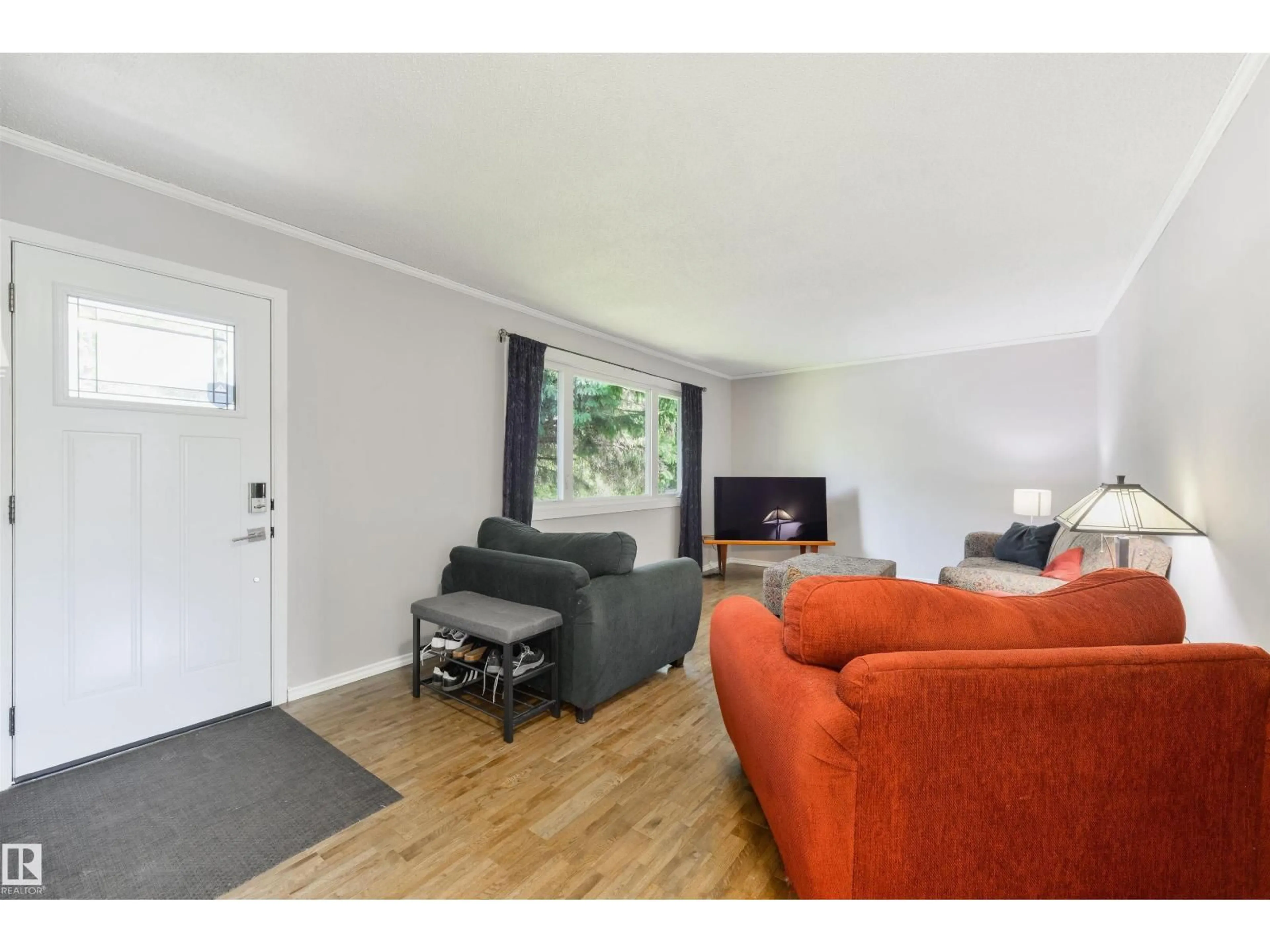Living room with furniture, wood/laminate floor for 122 BROOKWOOD DR, Spruce Grove Alberta T7X1G7