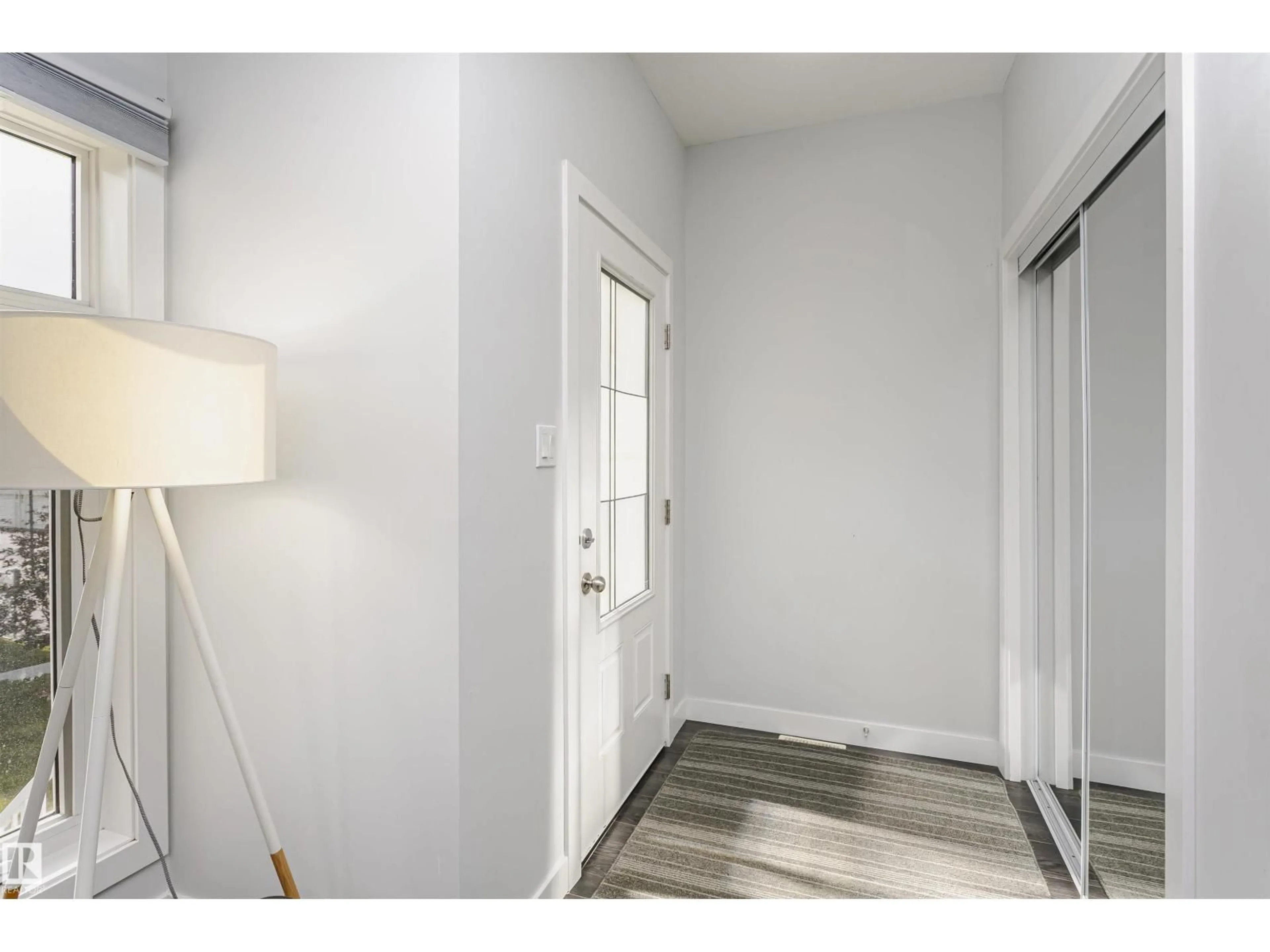 Indoor entryway for 55 723 172 ST SW, Edmonton Alberta T6W2N6