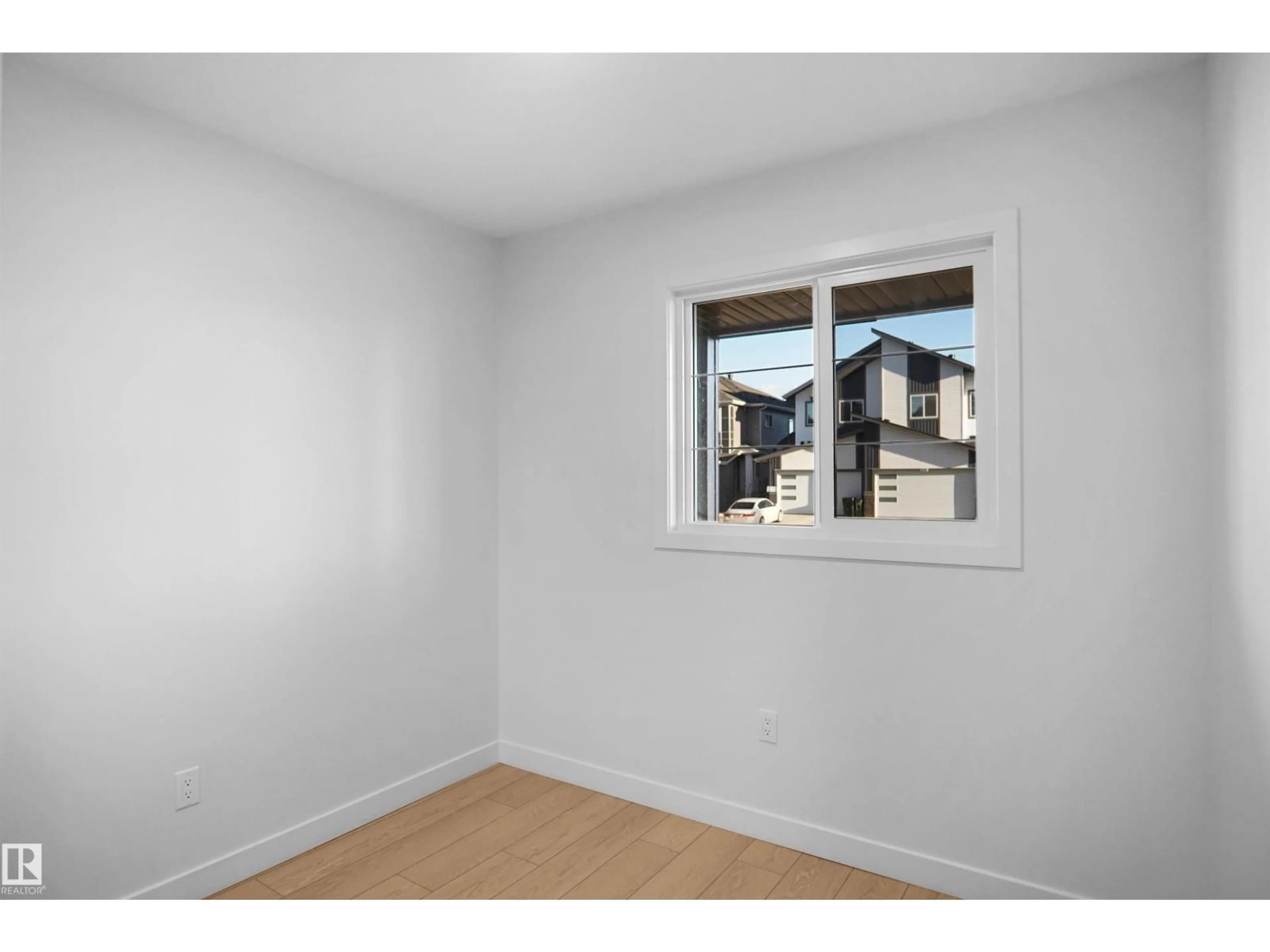 A pic of a room for 920 19 AV, Edmonton Alberta T6T1J1