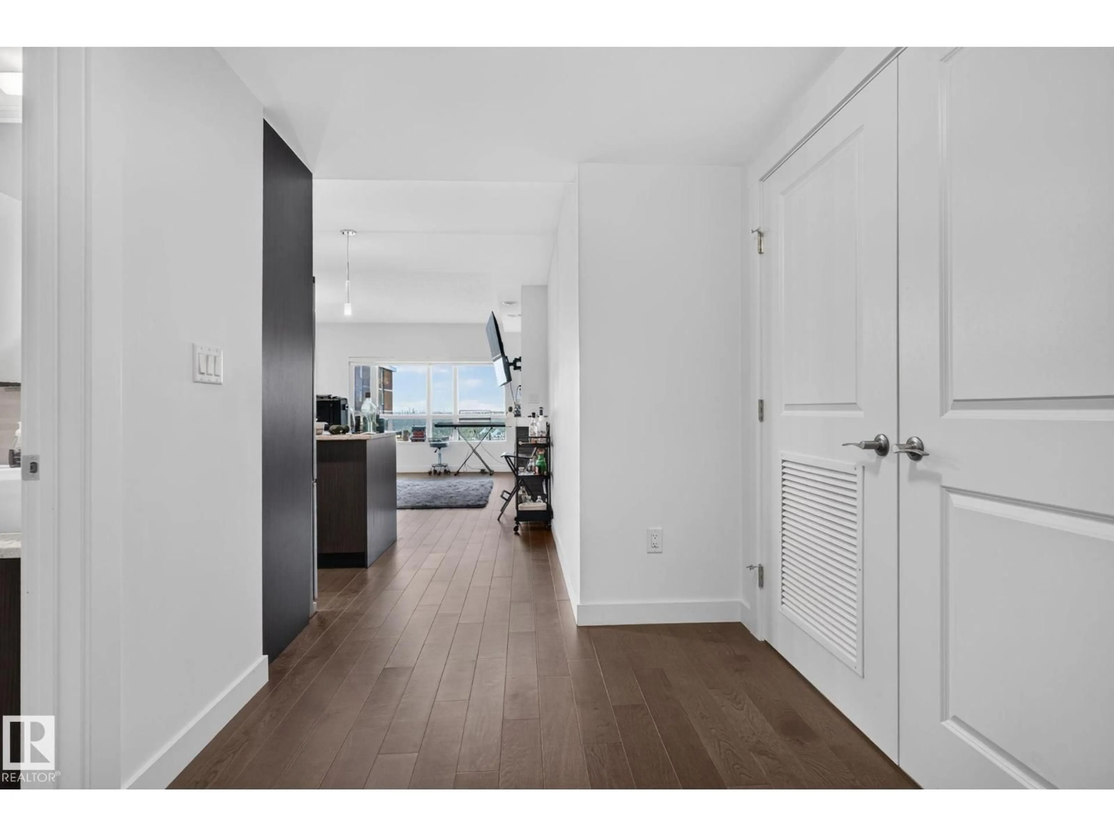 Indoor entryway for NW - 1504 106 ST, Edmonton Alberta T5K0K8