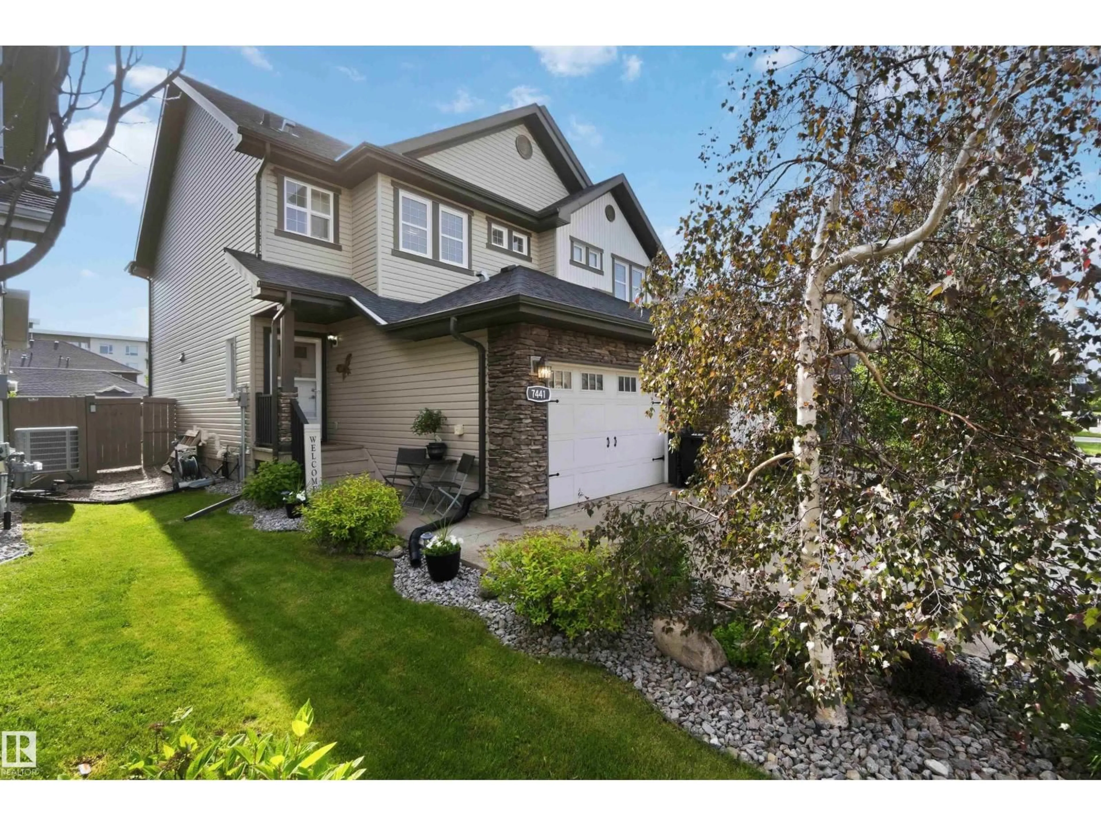 Home with vinyl exterior material, street for 7441 ELLESMERE WY, Sherwood Park Alberta T8H0N4