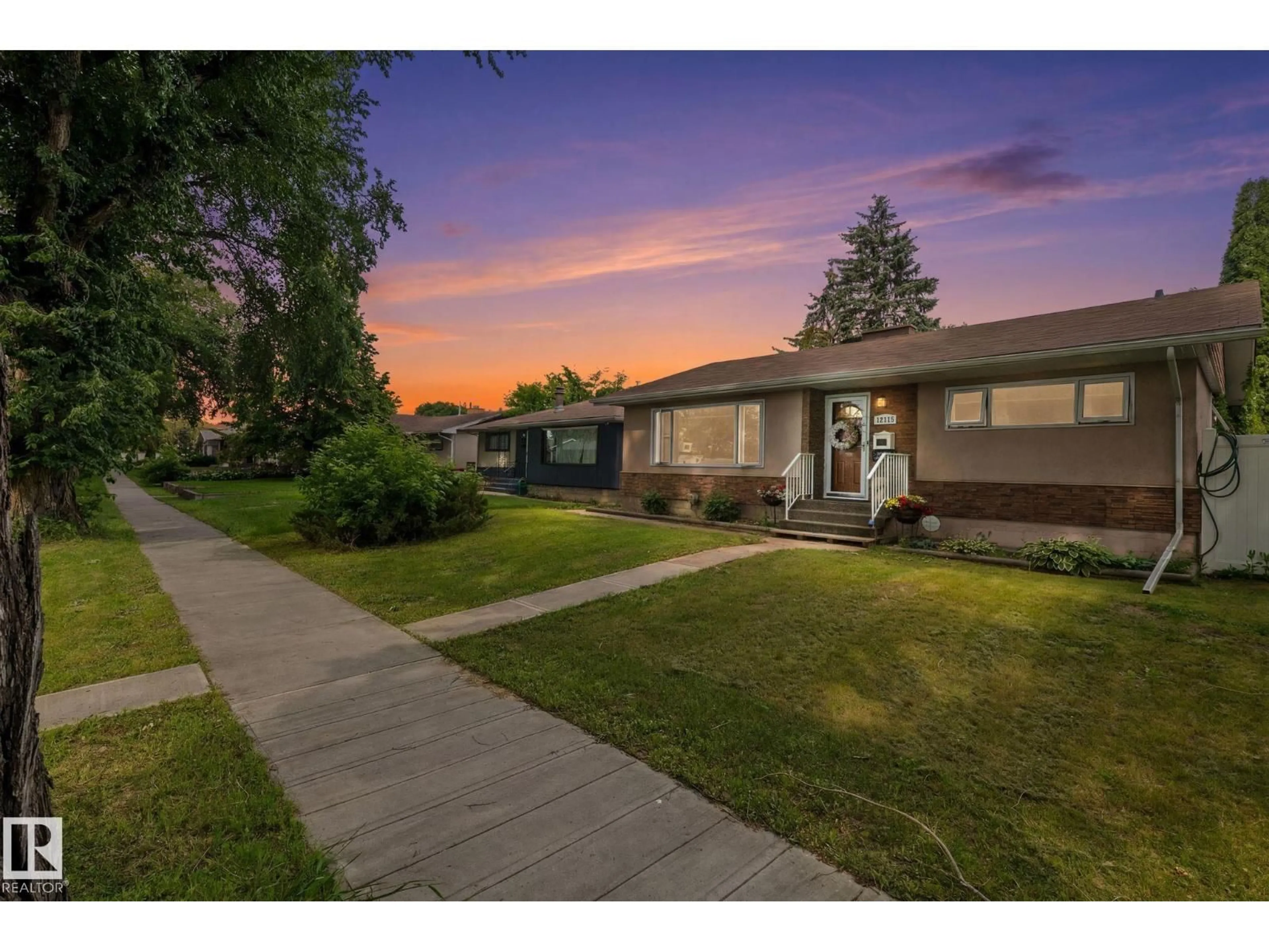 A pic from outside/outdoor area/front of a property/back of a property/a pic from drone, street for NW - 12115 53 ST, Edmonton Alberta T5W3L8
