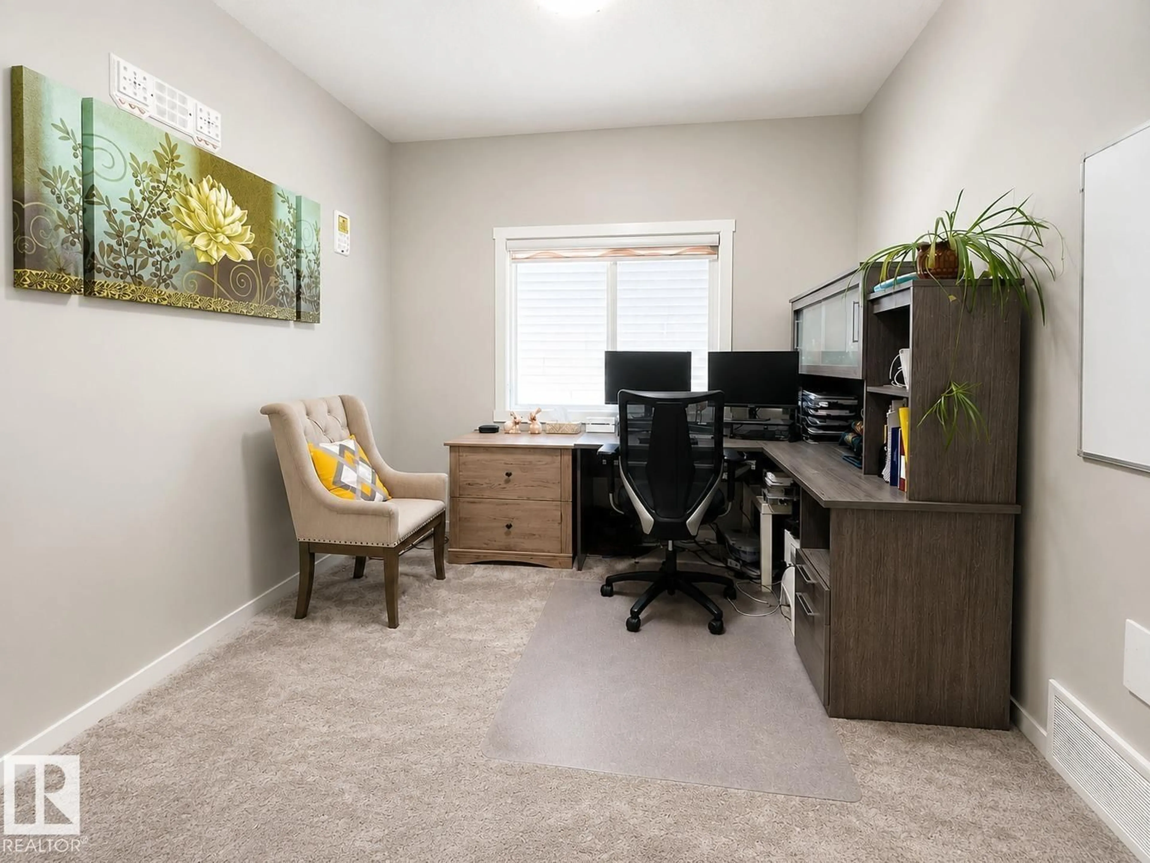 A pic of a room for 2534 WONNACOTT LO, Edmonton Alberta T6X2K6