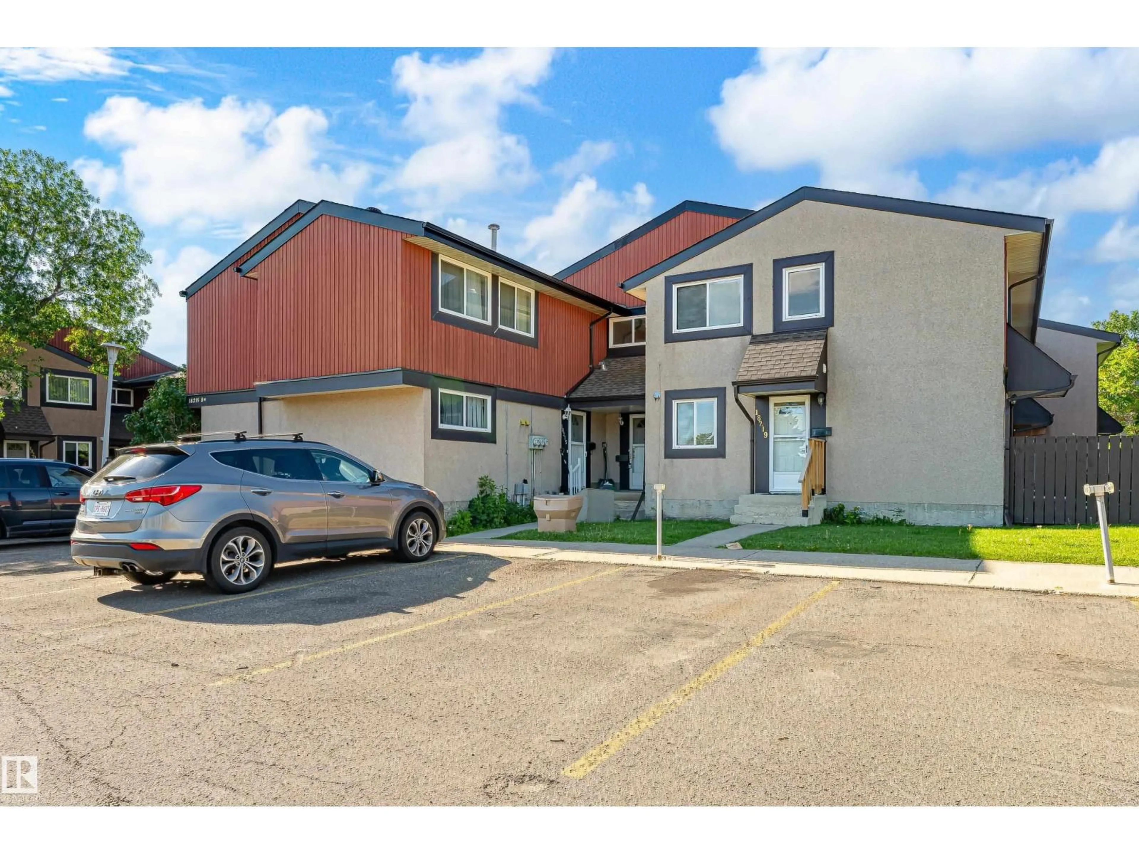 Unknown for 18217 84 AV NW, Edmonton Alberta T5T1T7
