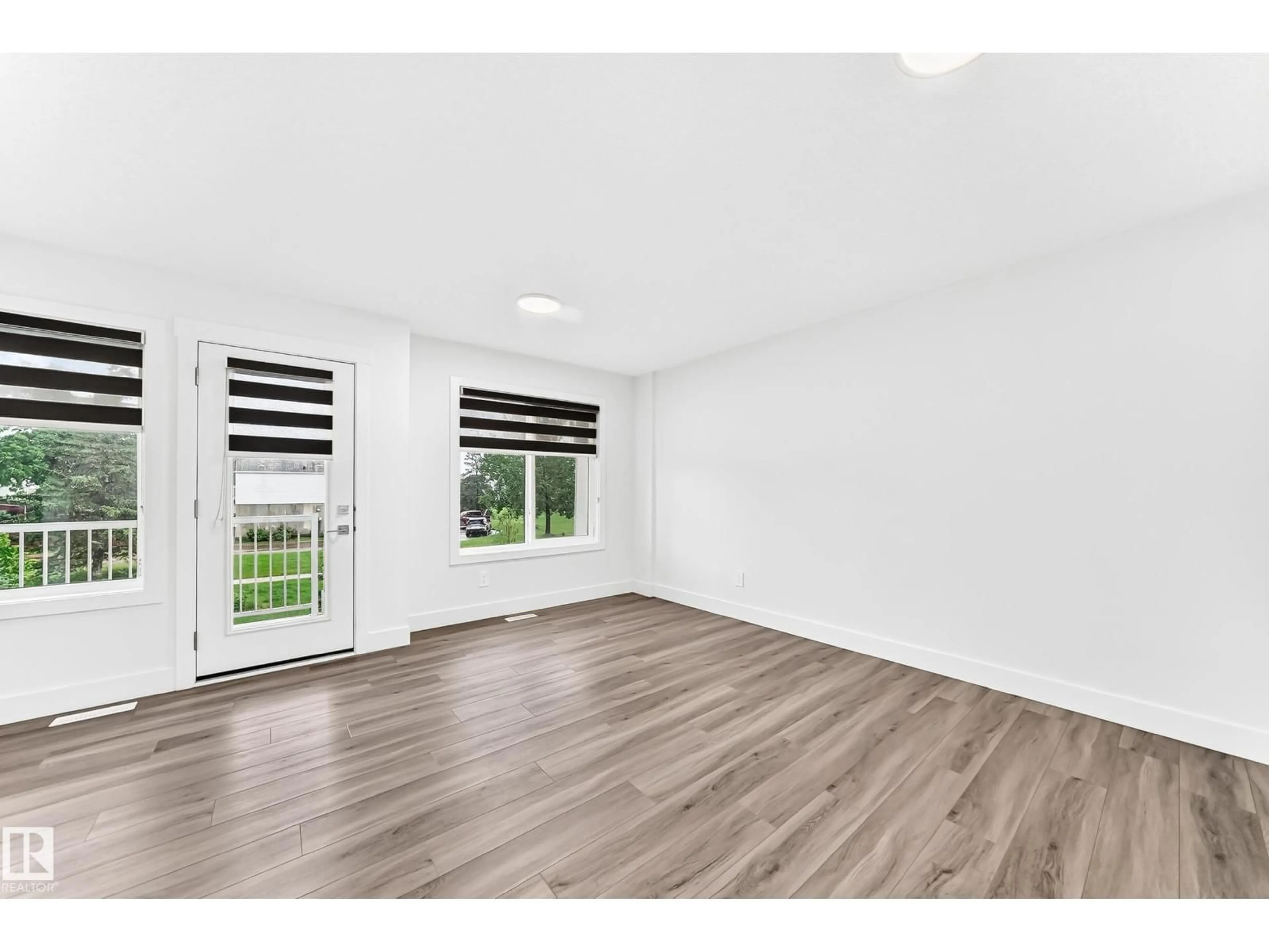 A pic of a room for 17 - 4137 76 ST, Edmonton Alberta T6K1K8