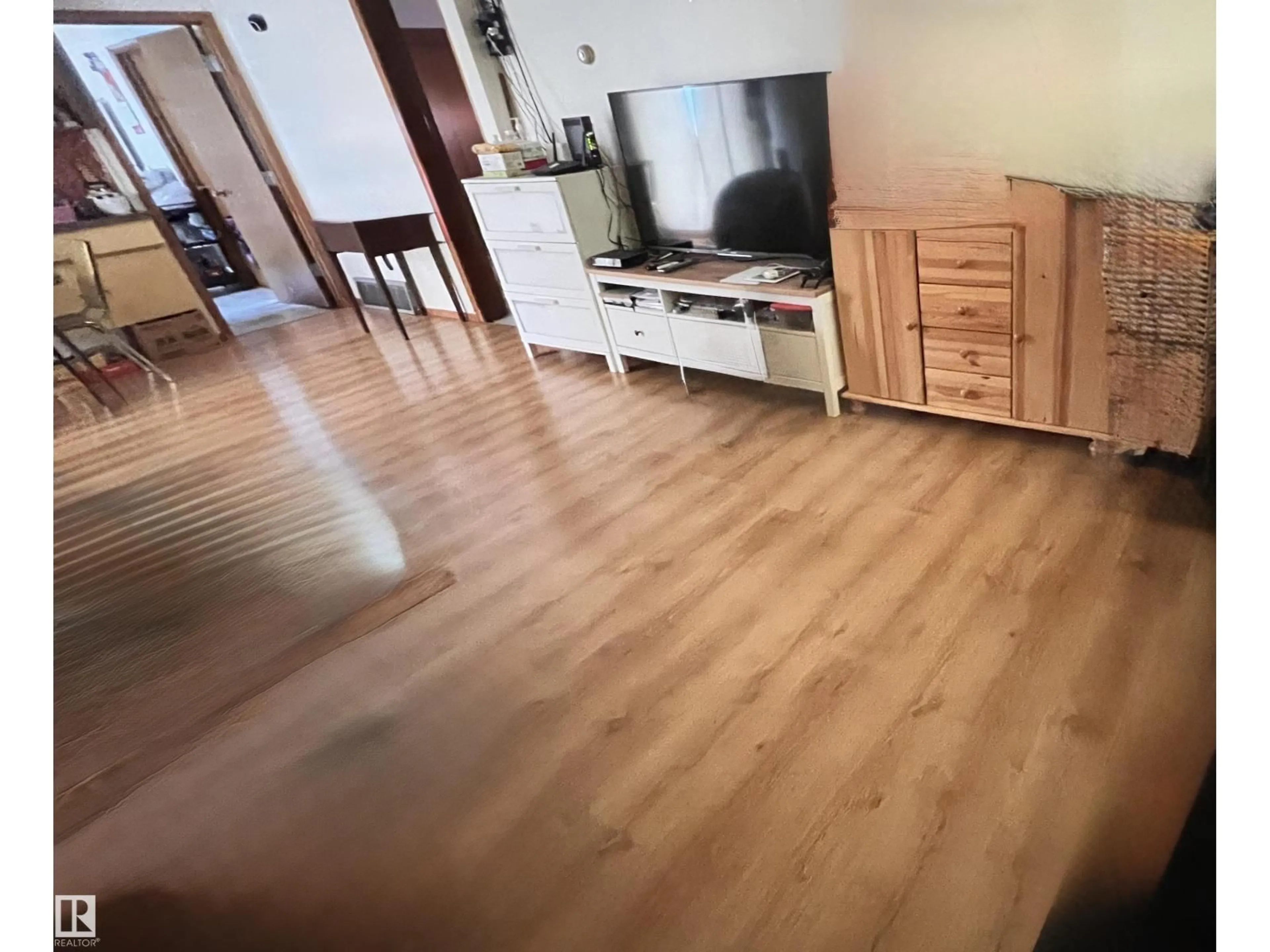 A pic of a room for 11404 92 ST, Edmonton Alberta T5G0Z5