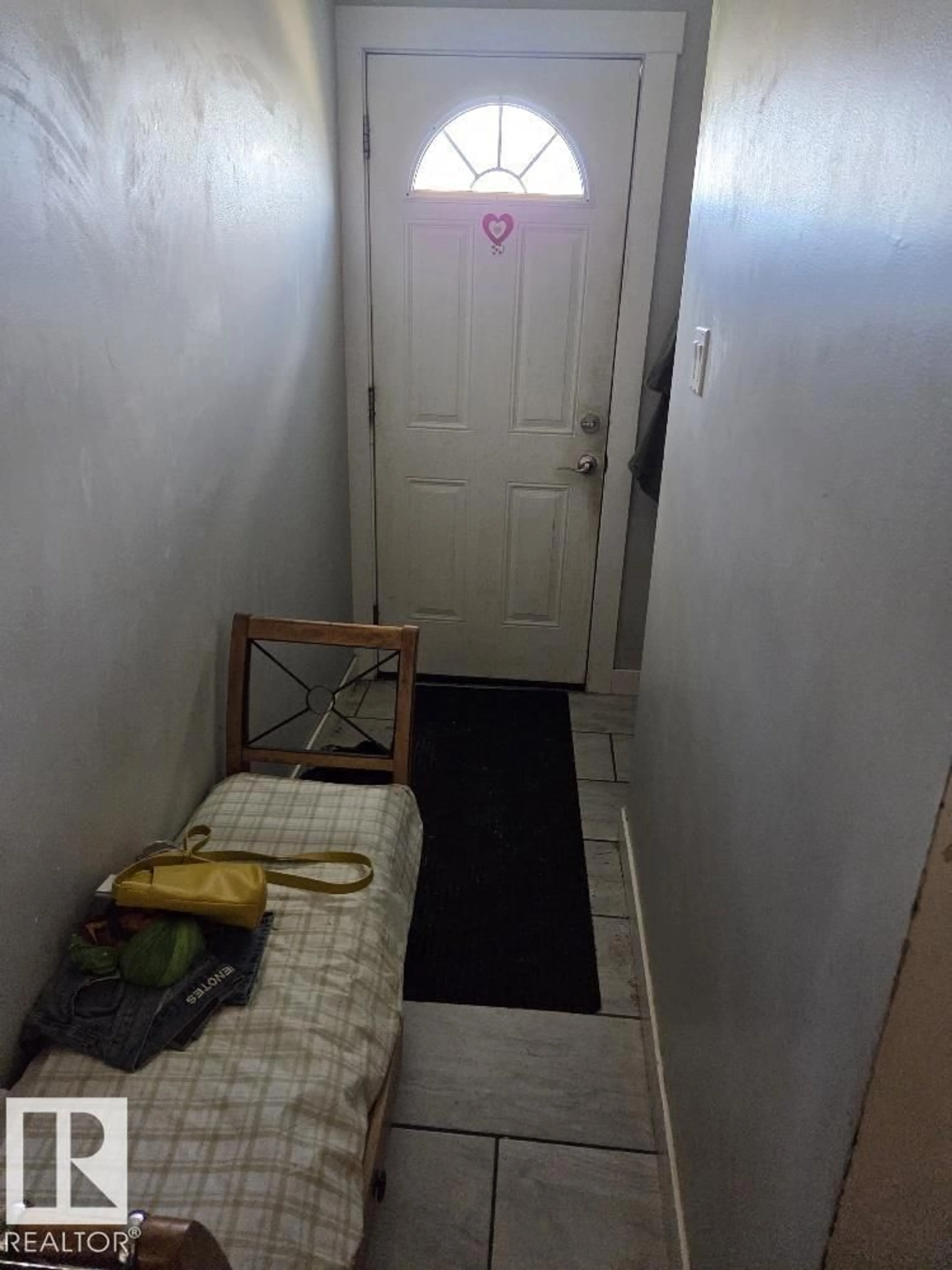 A pic of a room for 125 CORNELL CT, Edmonton Alberta T5C3C3