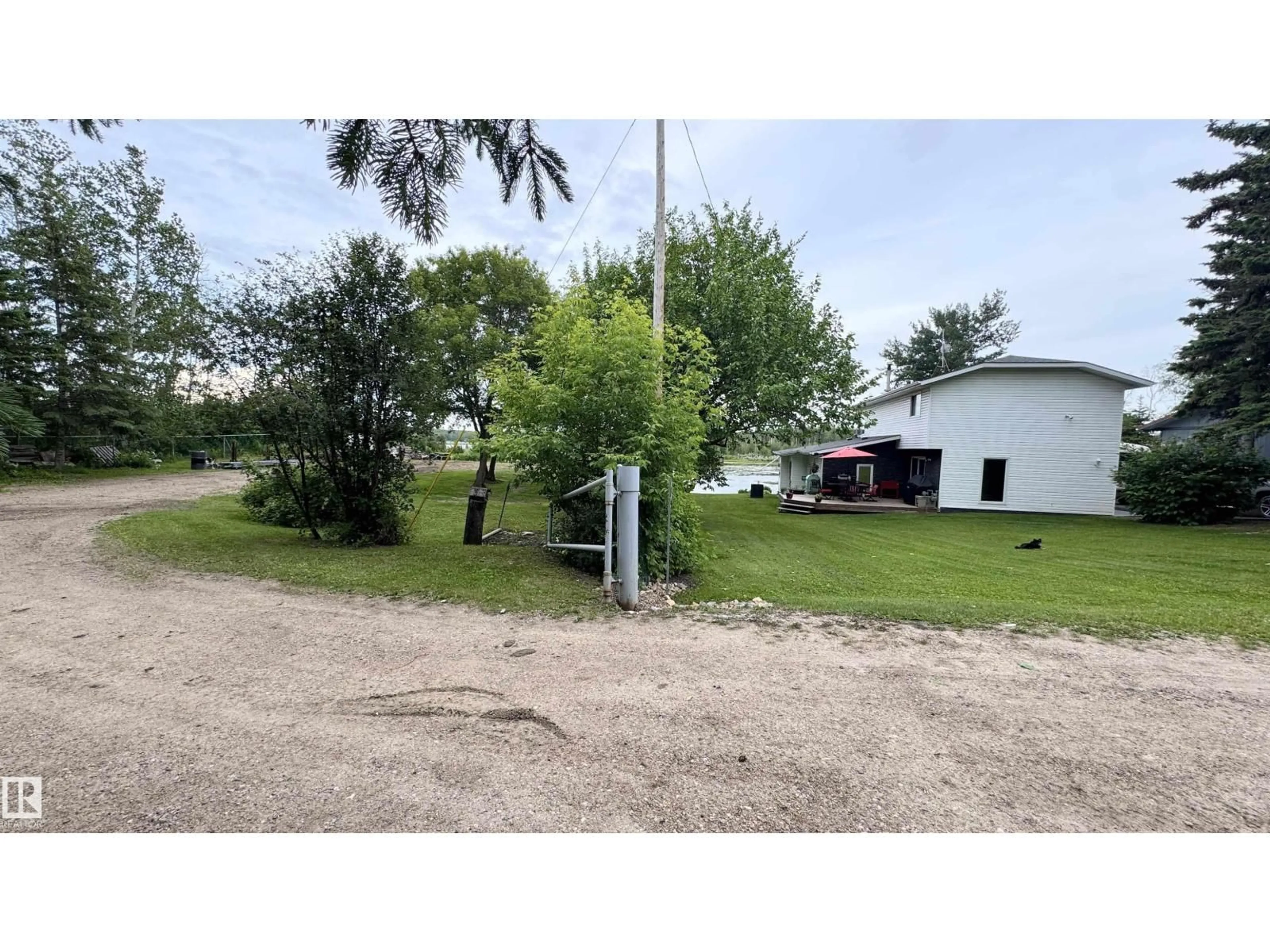 Shed for 422 11121 TWP ROAD ROAD, Rural St. Paul County Alberta T0A0C0