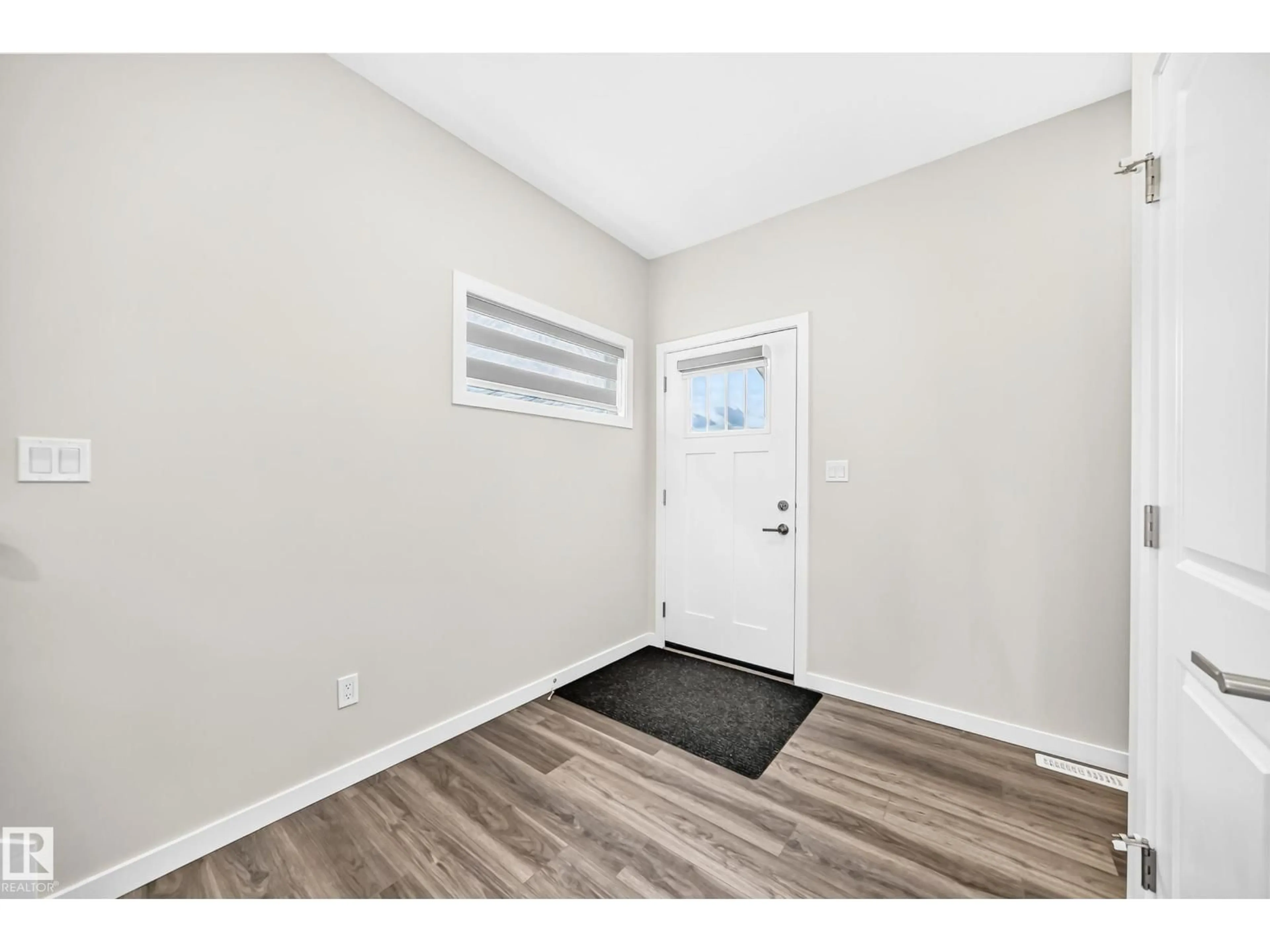 Indoor entryway for SW - 2163 MUCKLEPLUM CR, Edmonton Alberta T6X3G9