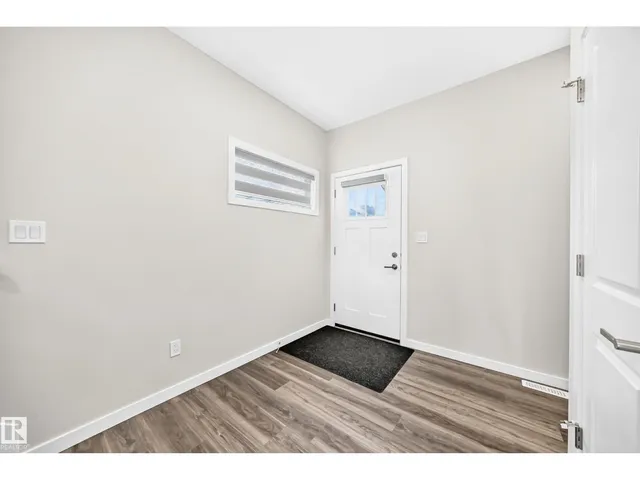 SW - 2163 MUCKLEPLUM CR, Edmonton 3