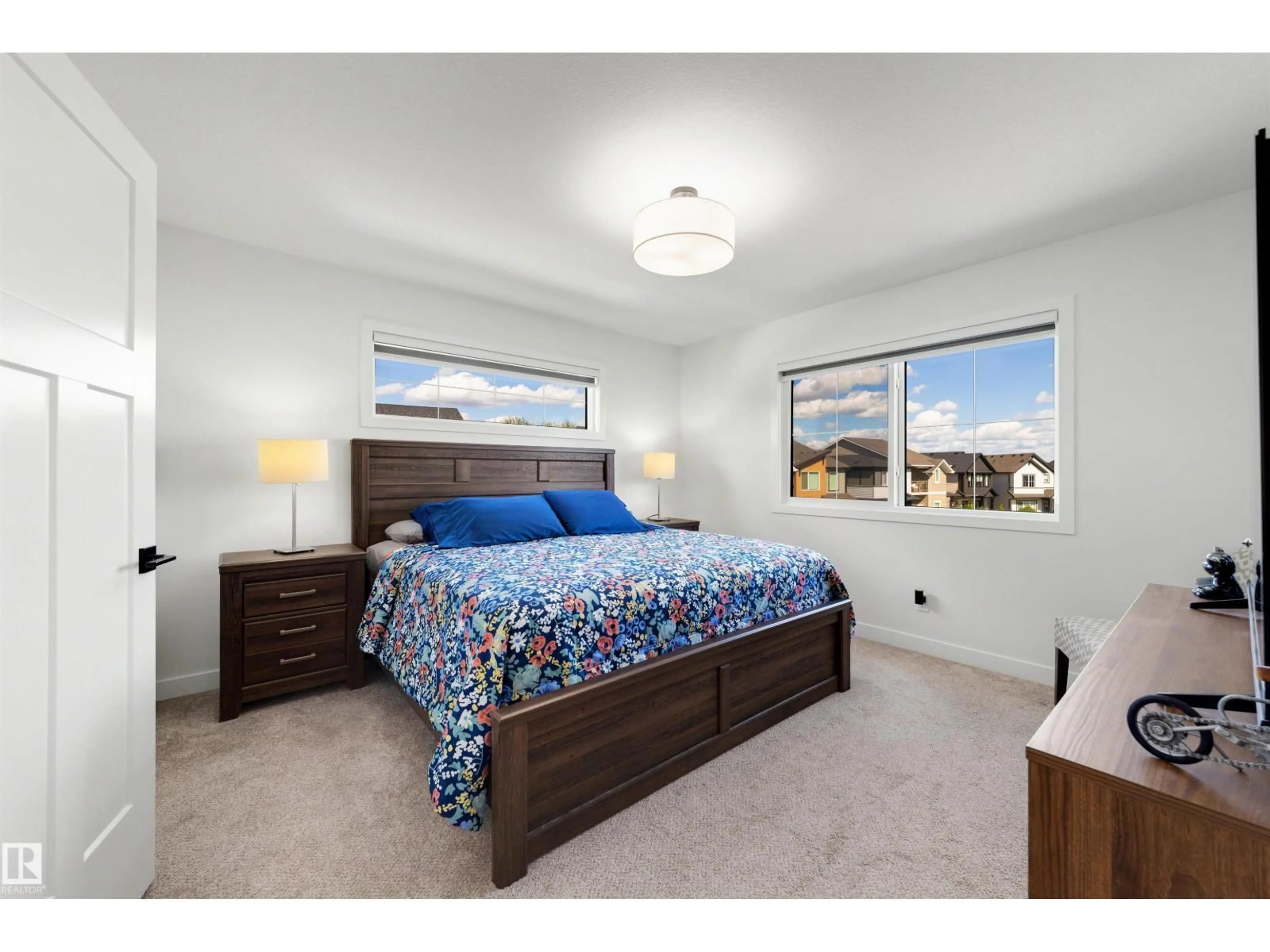 Bedroom with bed, unknown for LI NW - 3569 ERLANGER LINK, Edmonton Alberta T6M1J5