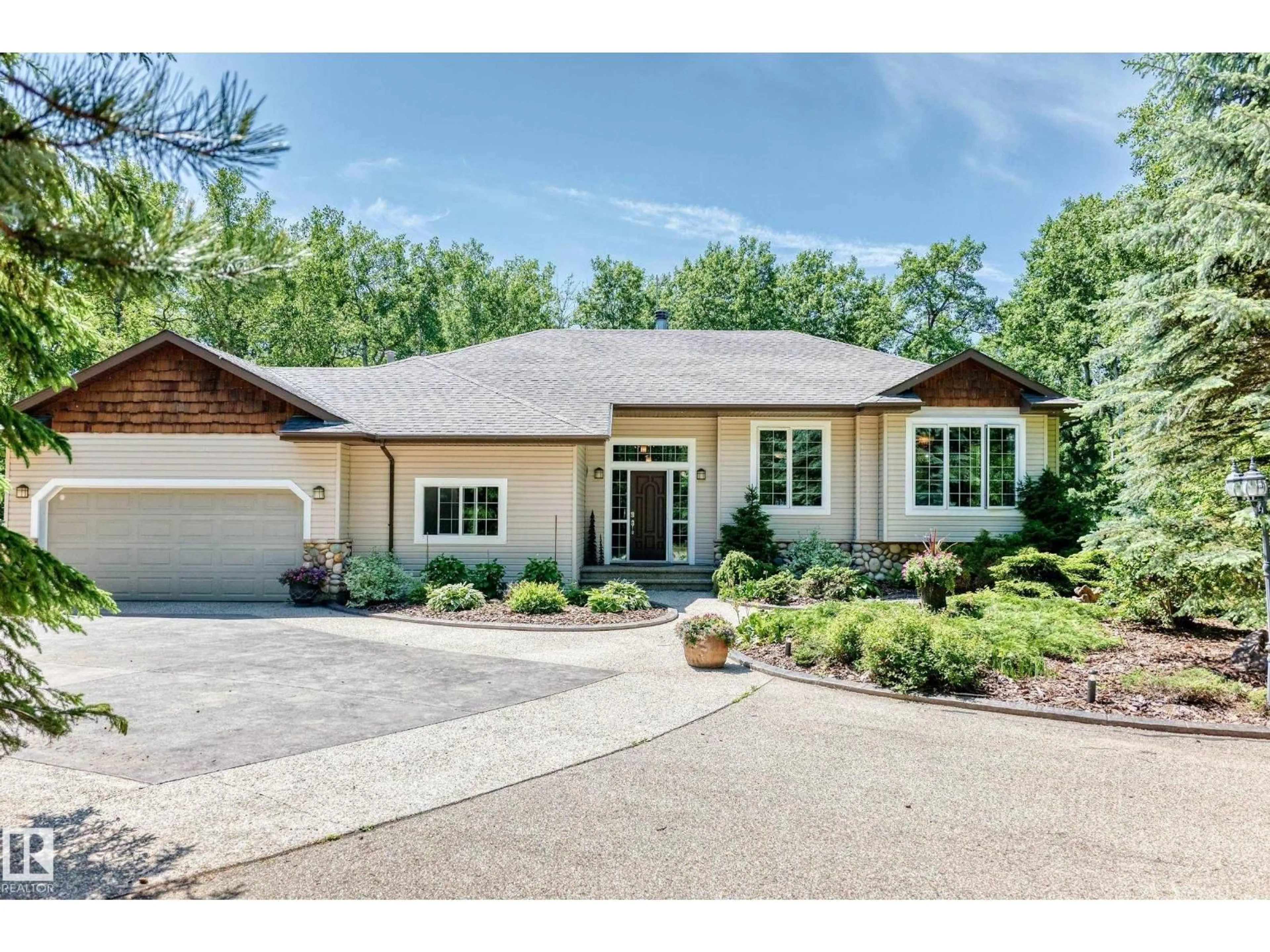 Home with brick exterior material, unknown for 133 52465 RGE ROAD 213, Rural Strathcona County Alberta T8G2E8