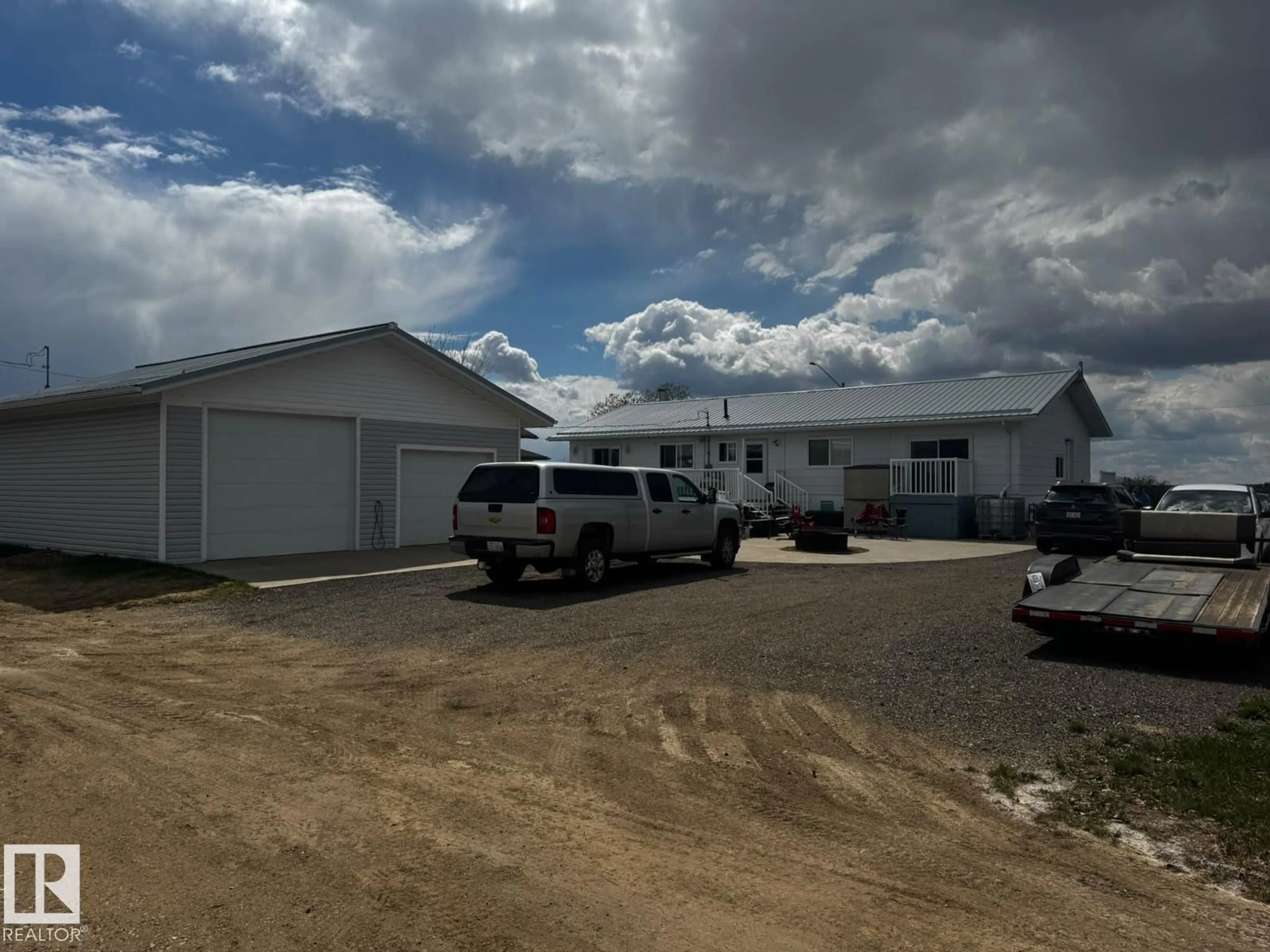 Unknown for 4844 47 AV, Chipman Alberta T0B0W0