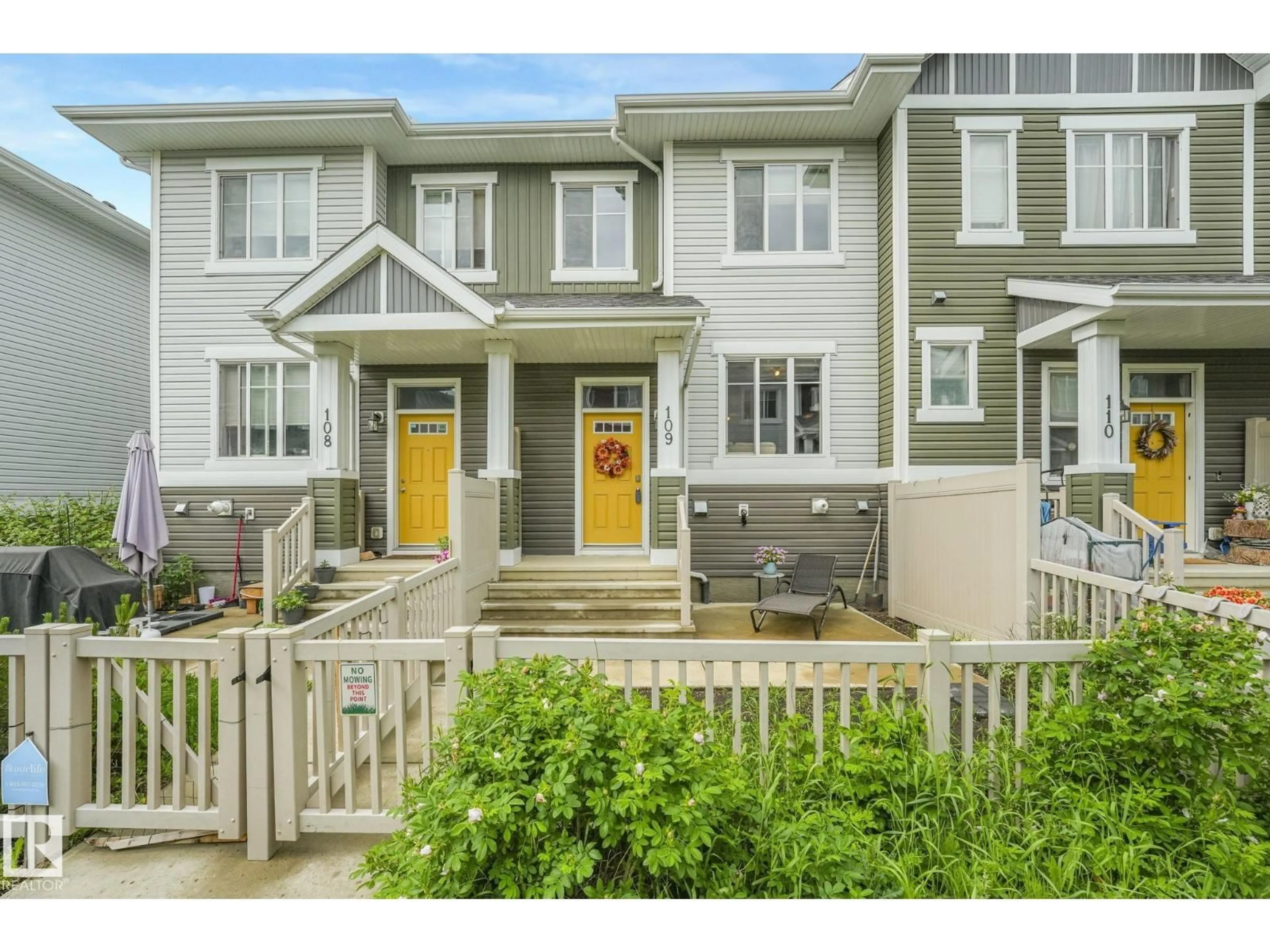 Home with vinyl exterior material, street for #109 - 2905 141 ST, Edmonton Alberta T6W3M4