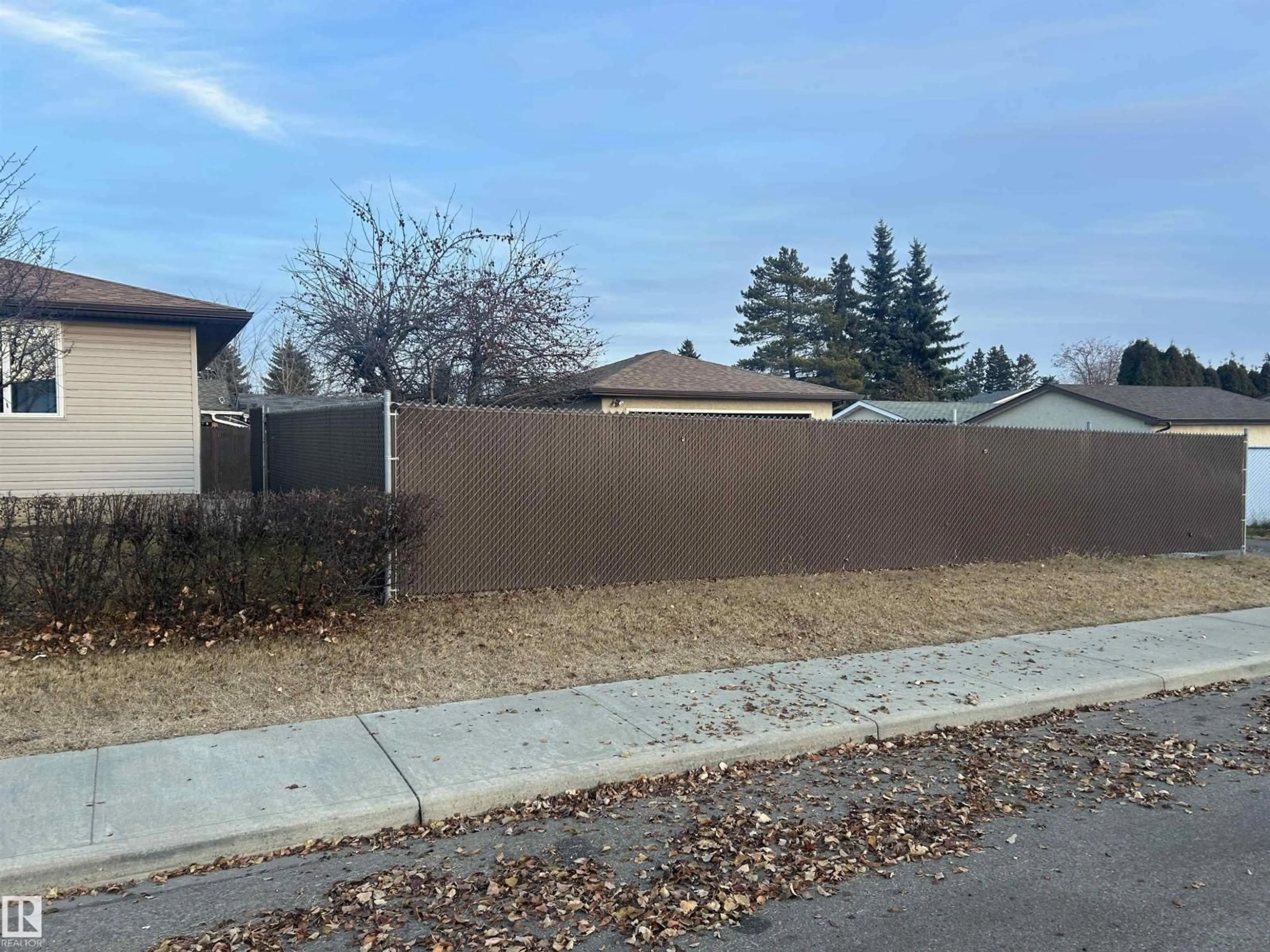 Unknown for 14911 77 ST, Edmonton Alberta T5C1E9
