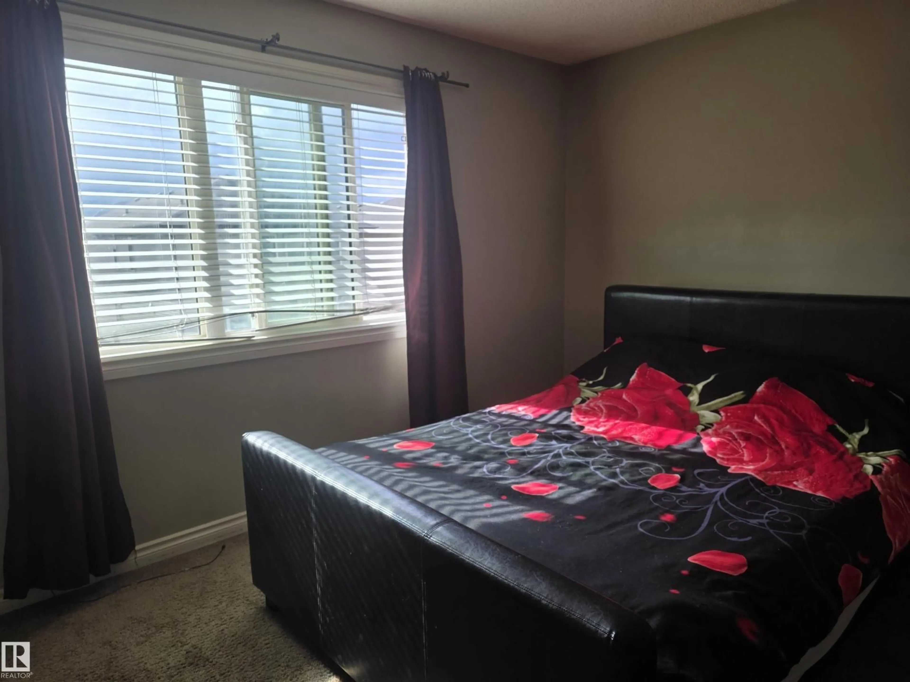 A pic of a room for 17250 73 ST, Edmonton Alberta T5Z0L3