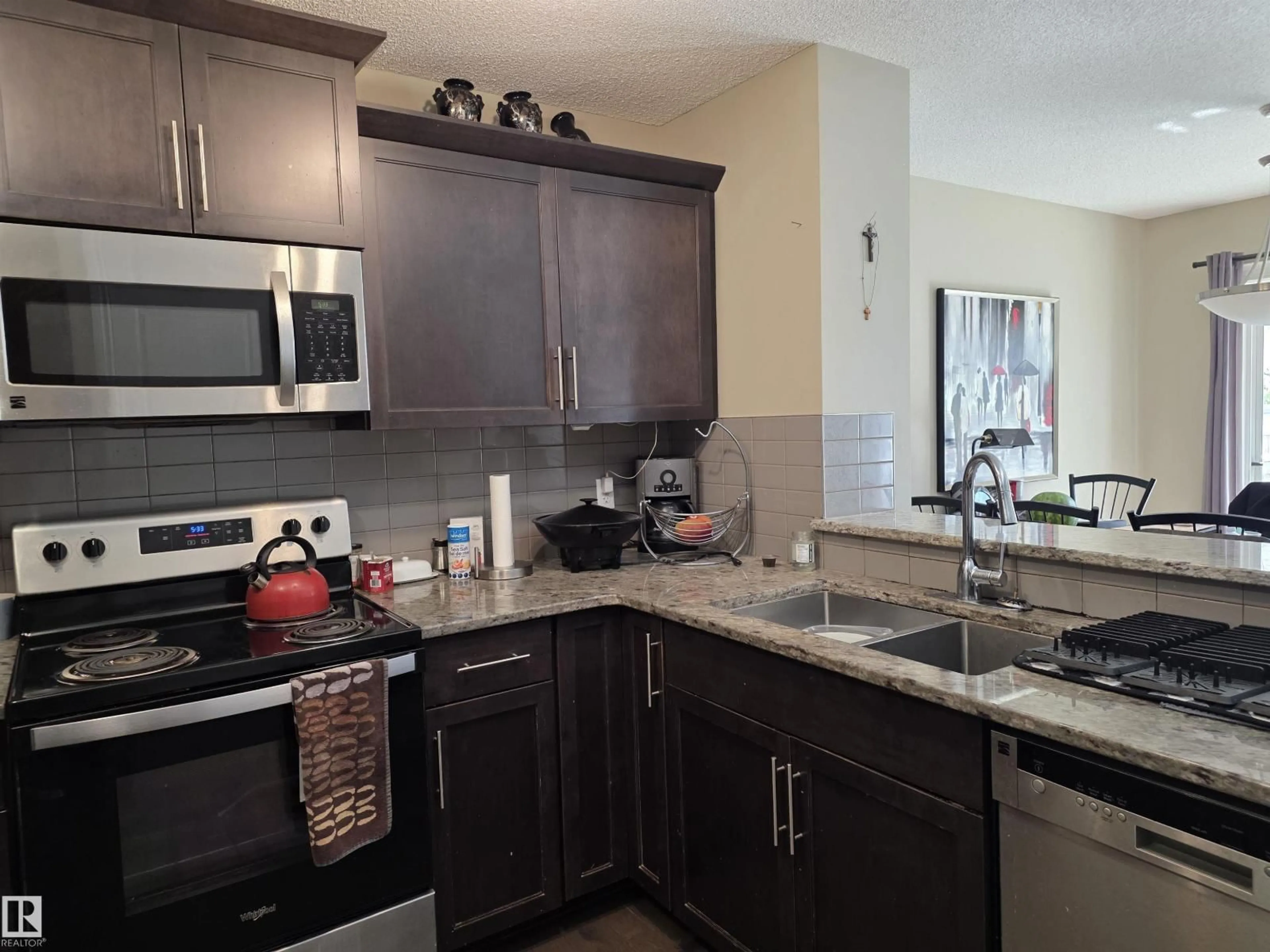 Standard kitchen, ceramic/tile floor for 17250 73 ST, Edmonton Alberta T5Z0L3