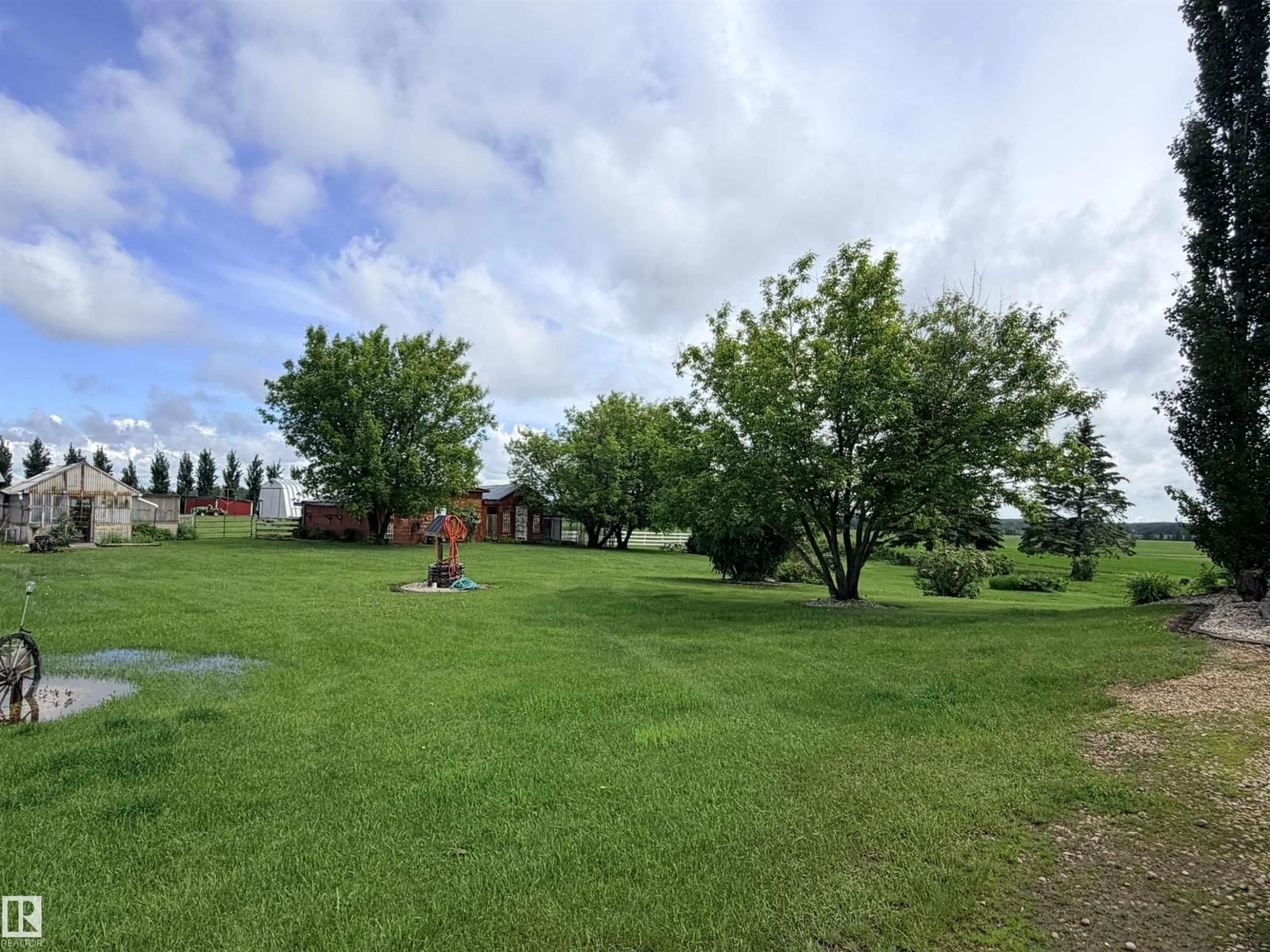 A pic from outside/outdoor area/front of a property/back of a property/a pic from drone, unknown for 26418 TWP RD 633, Rural Westlock County Alberta T0G1H0