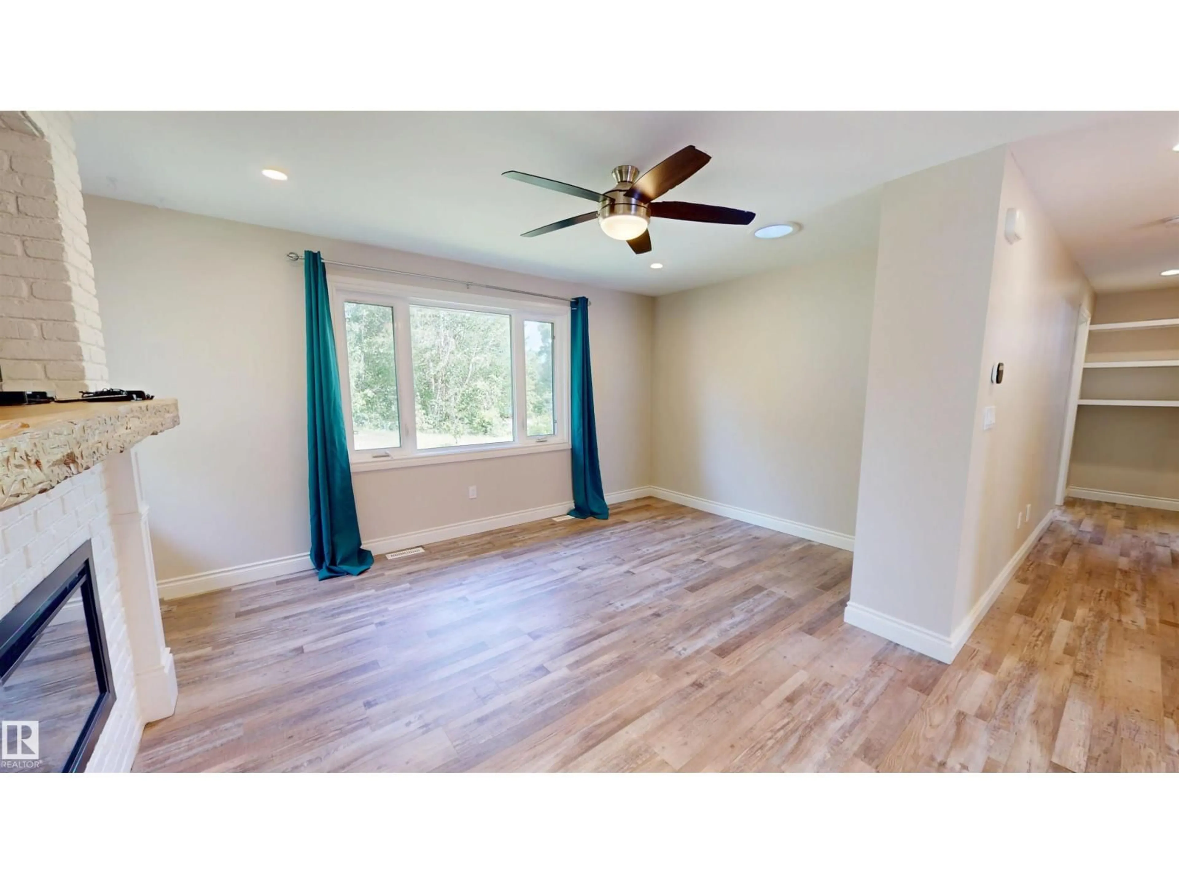 A pic of a room for 53304 - 36 RGE ROAD 14, Rural Parkland County Alberta T7Y0C2