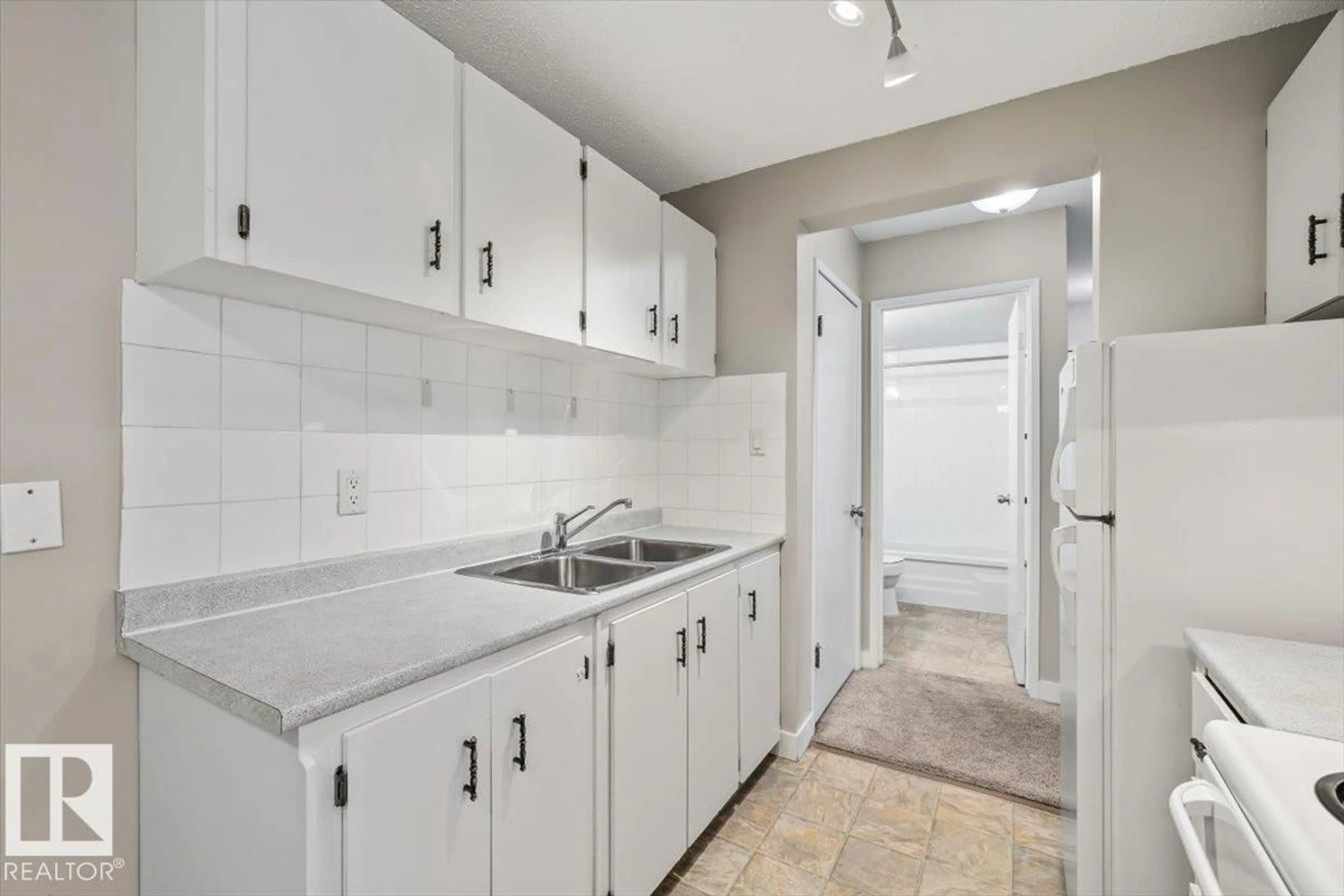 Standard kitchen, unknown for #306 - 10330 113 ST, Edmonton Alberta T5K1P6