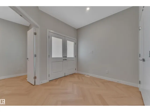 377 LINDEN LO, Leduc 4