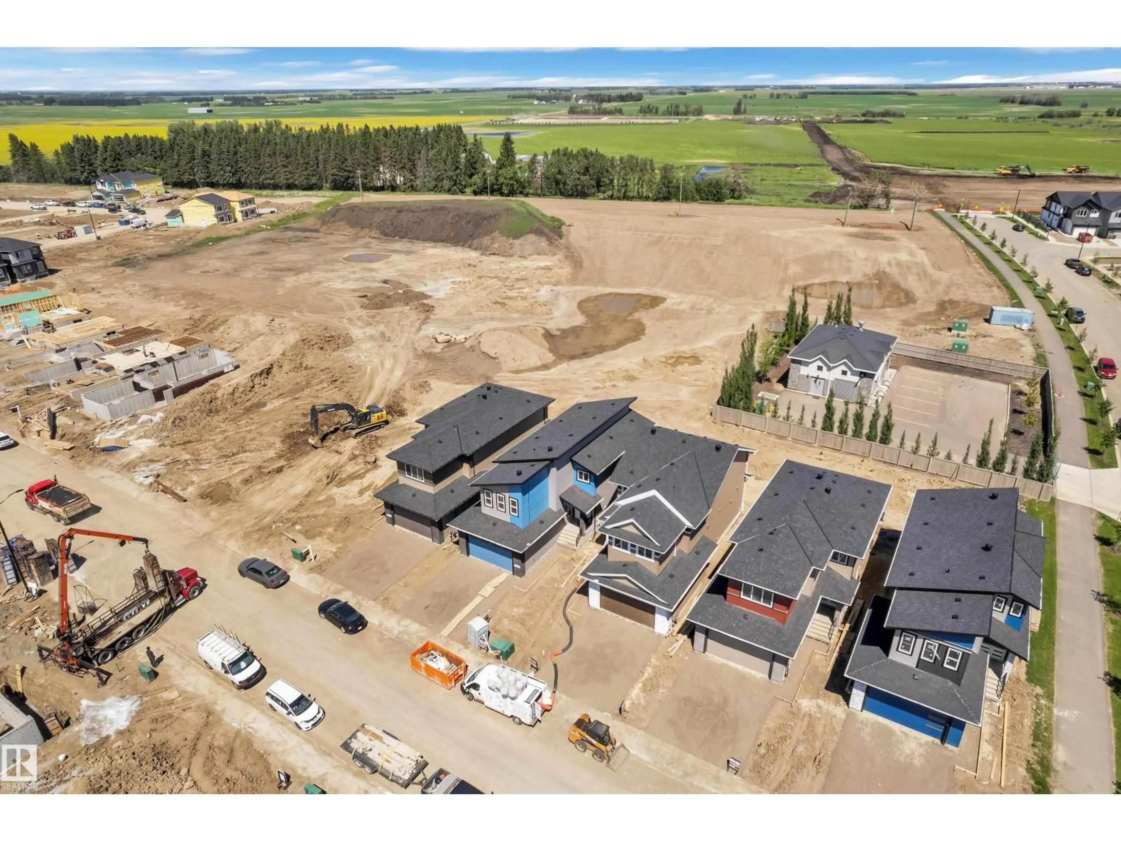 A pic from outside/outdoor area/front of a property/back of a property/a pic from drone, building for 379 LINDEN LO, Leduc Alberta T9E1T2