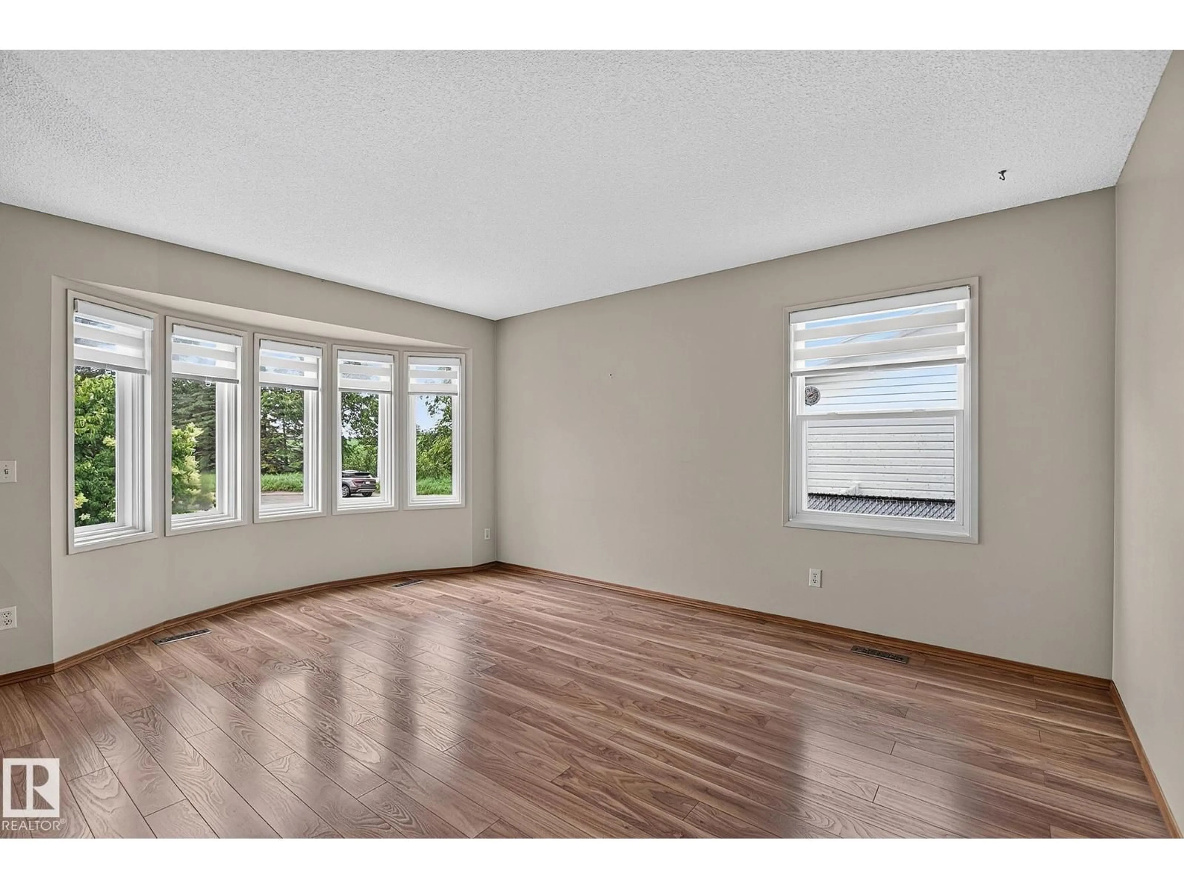 A pic of a room for NW - 12443 55 ST, Edmonton Alberta T5W5E7