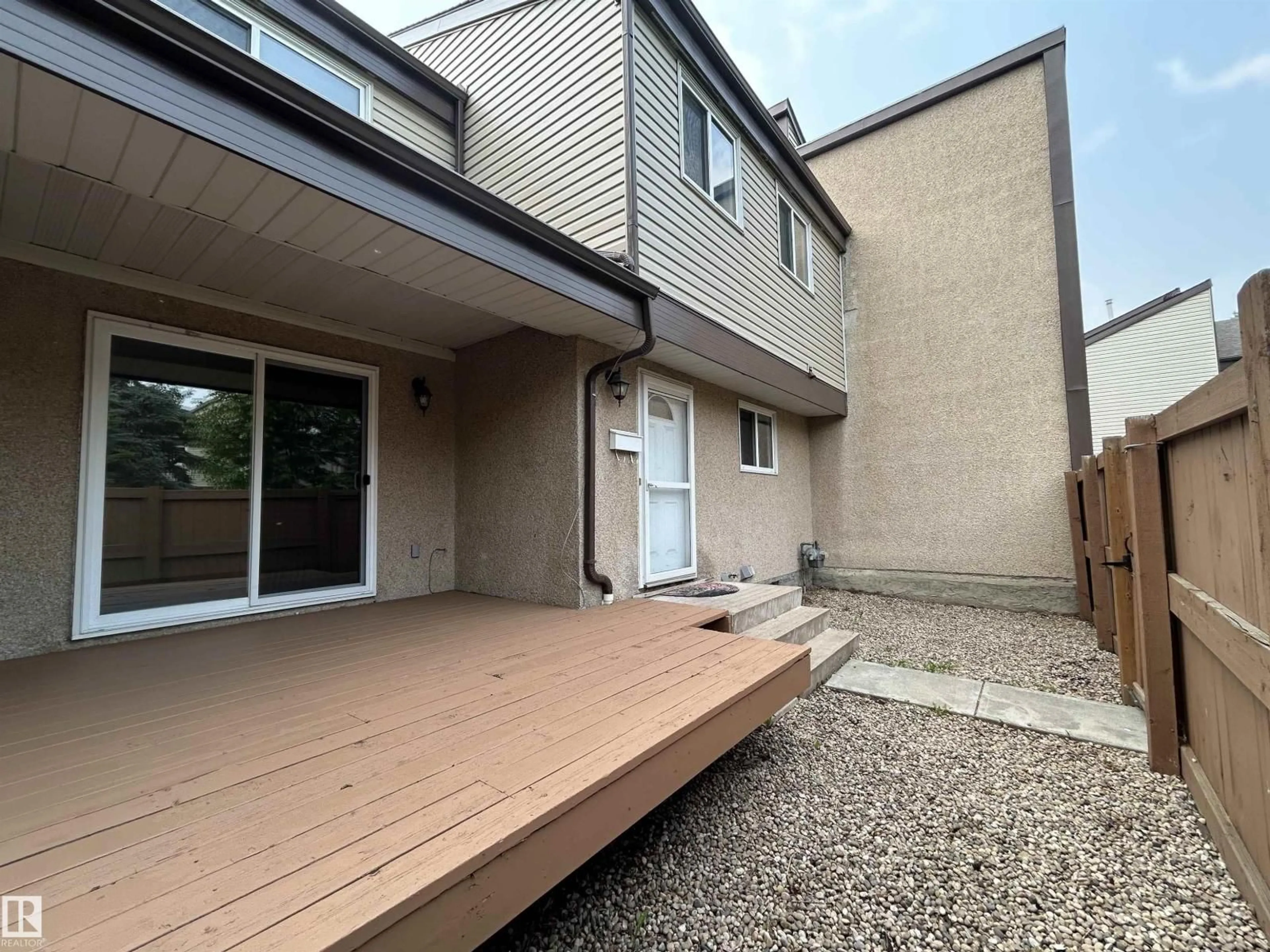 Patio, street for NW - 7117 180 ST, Edmonton Alberta T5T3G1