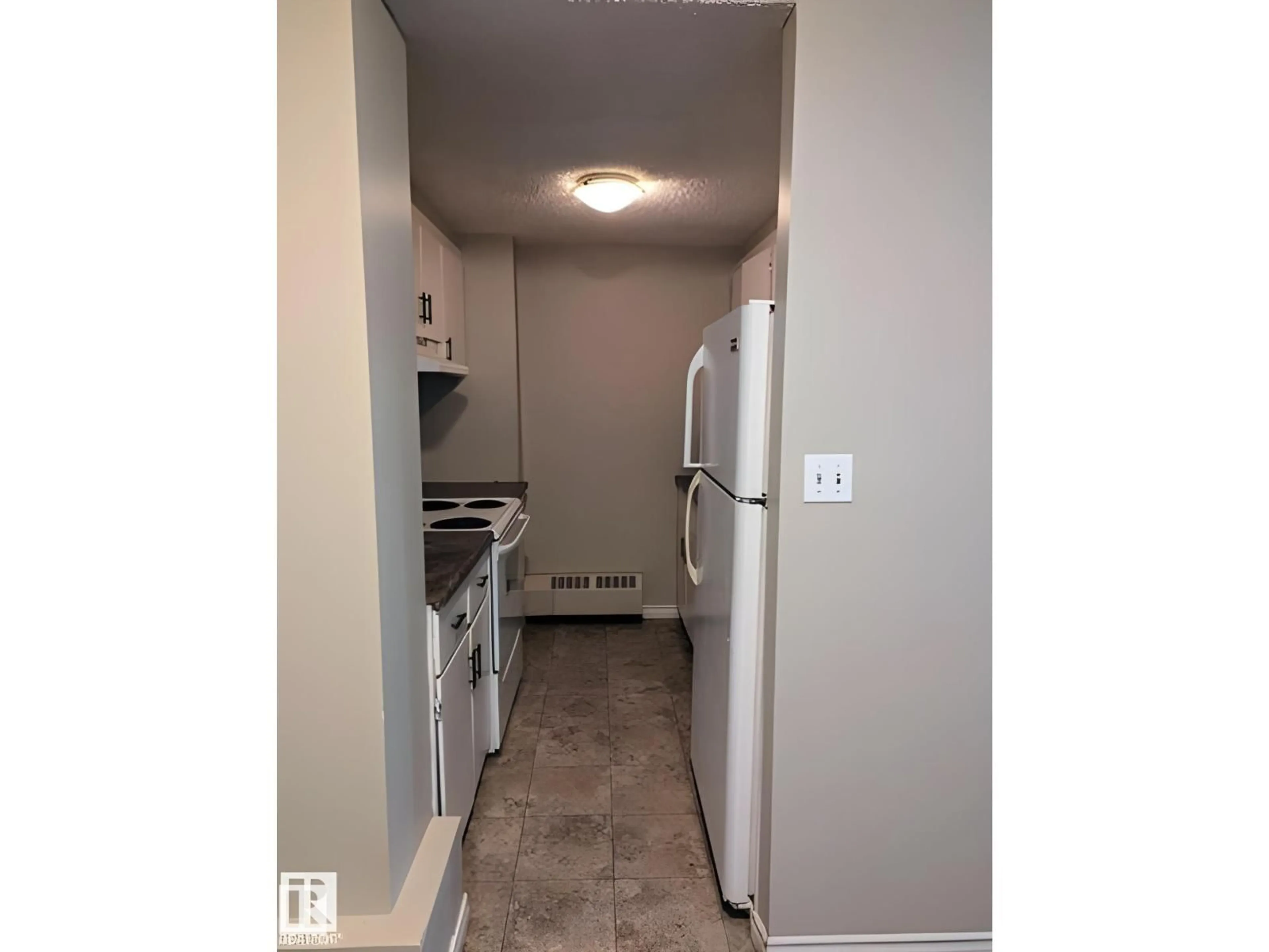 Standard kitchen, unknown for 611 12831 66 ST NW, Edmonton Alberta T5C0A4
