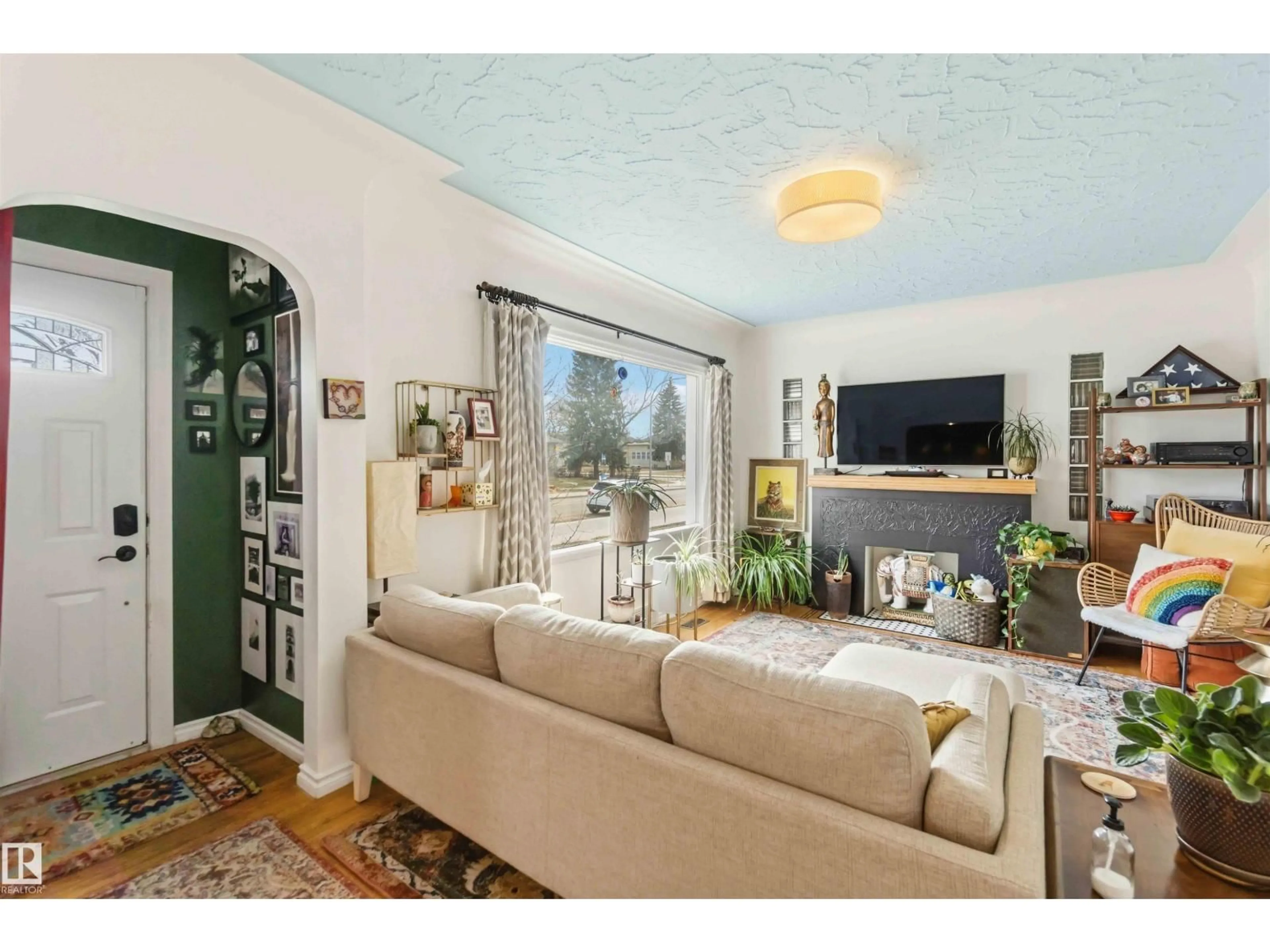 Living room with furniture, unknown for 6036 106 ST, Edmonton Alberta T6H2T7