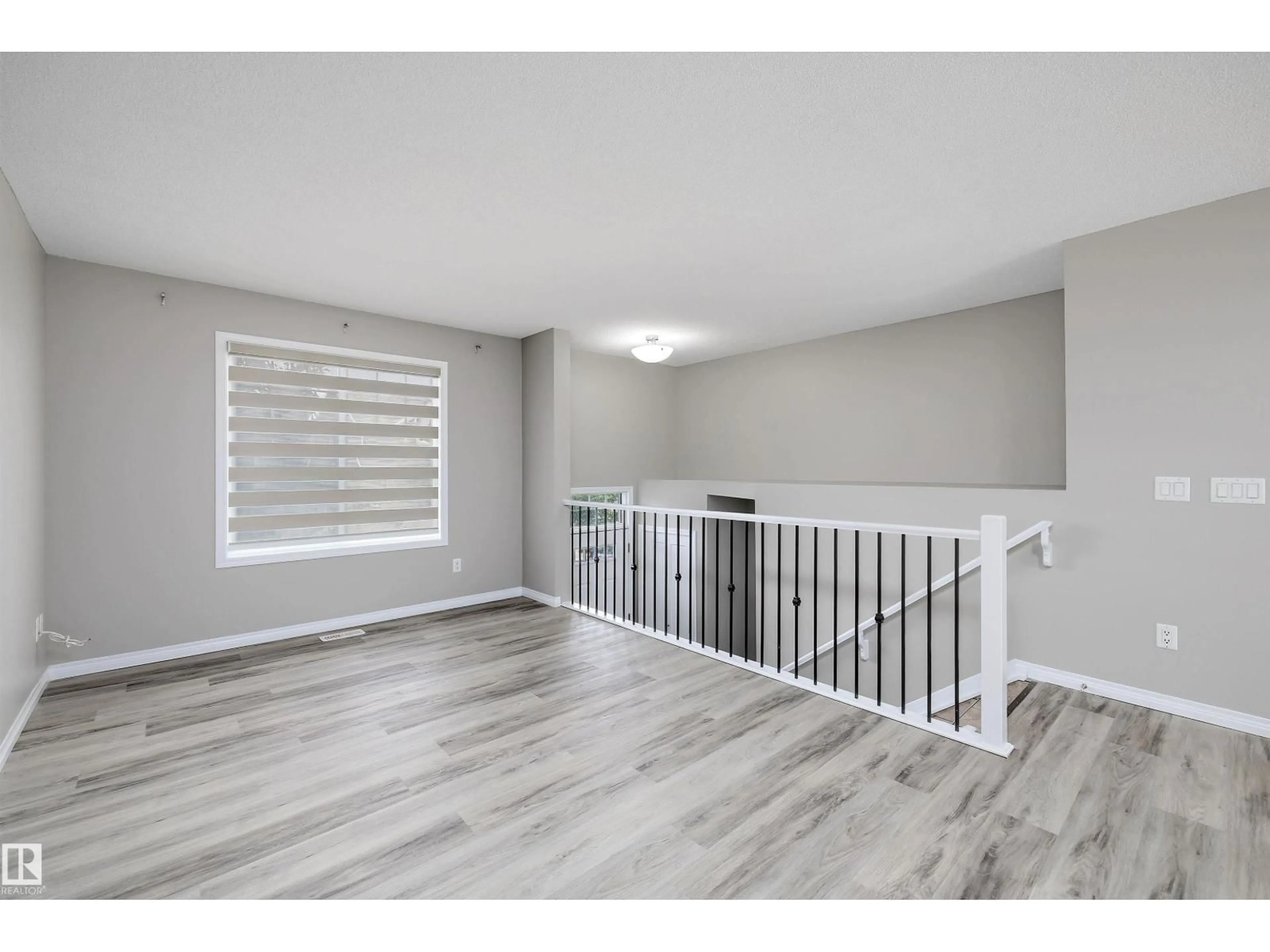 Unknown for 4050 - 98 SAVARYN DR SW, Edmonton Alberta T6X1R8