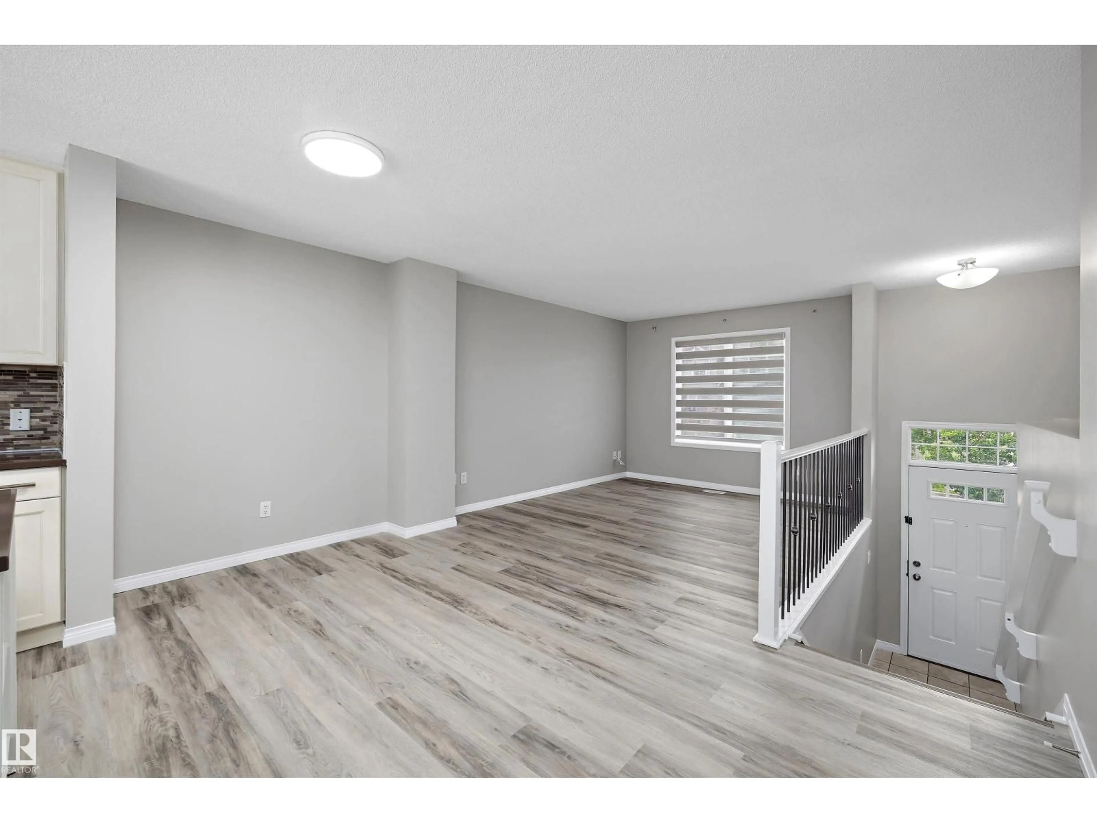 A pic of a room for 4050 - 98 SAVARYN DR SW, Edmonton Alberta T6X1R8