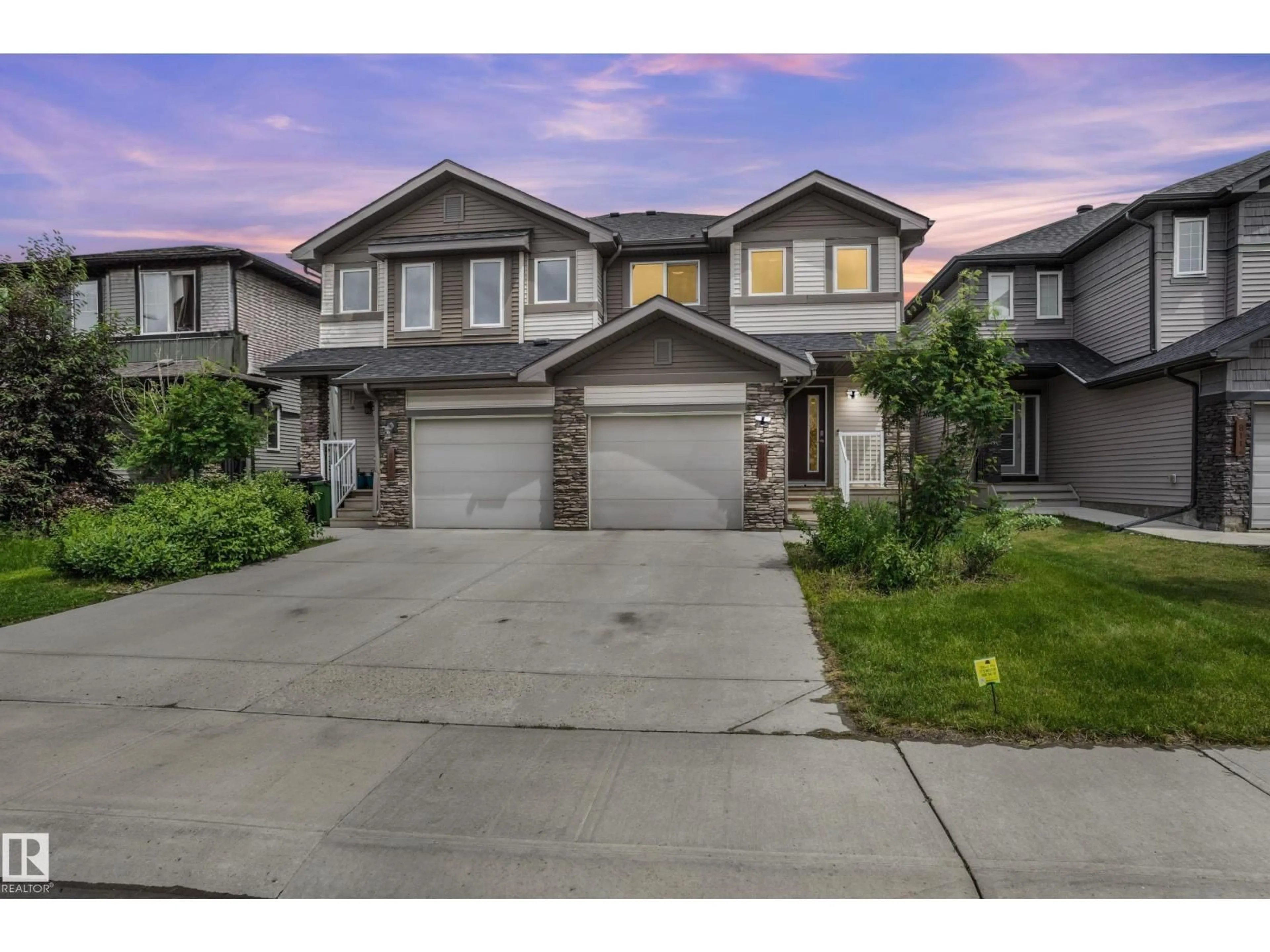 Unknown for 809 CAVANAGH HE, Edmonton Alberta T6W3Y1