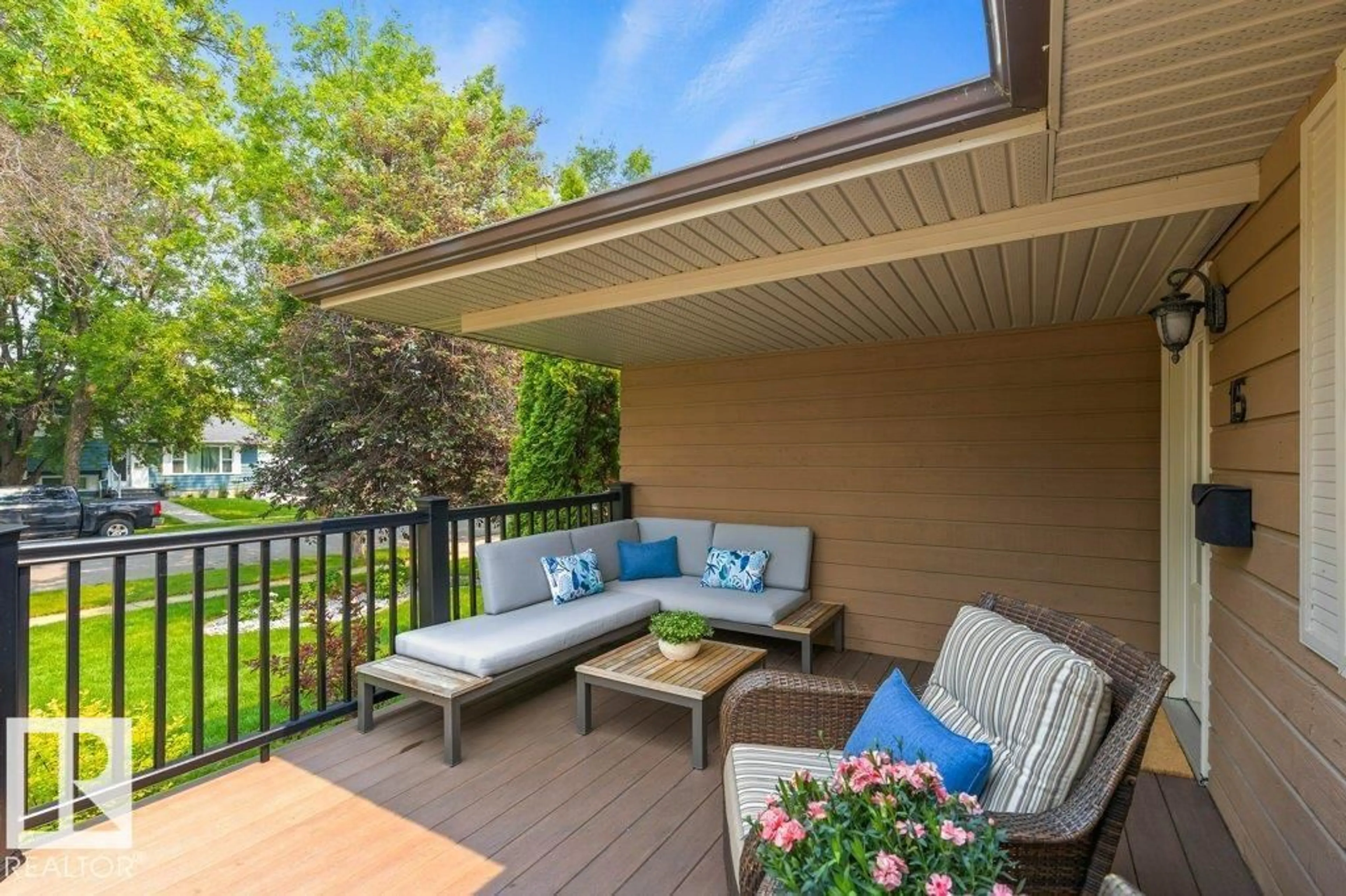 Patio, water/lake/river/ocean view for 15 ANITA CR, St. Albert Alberta T8N2W3