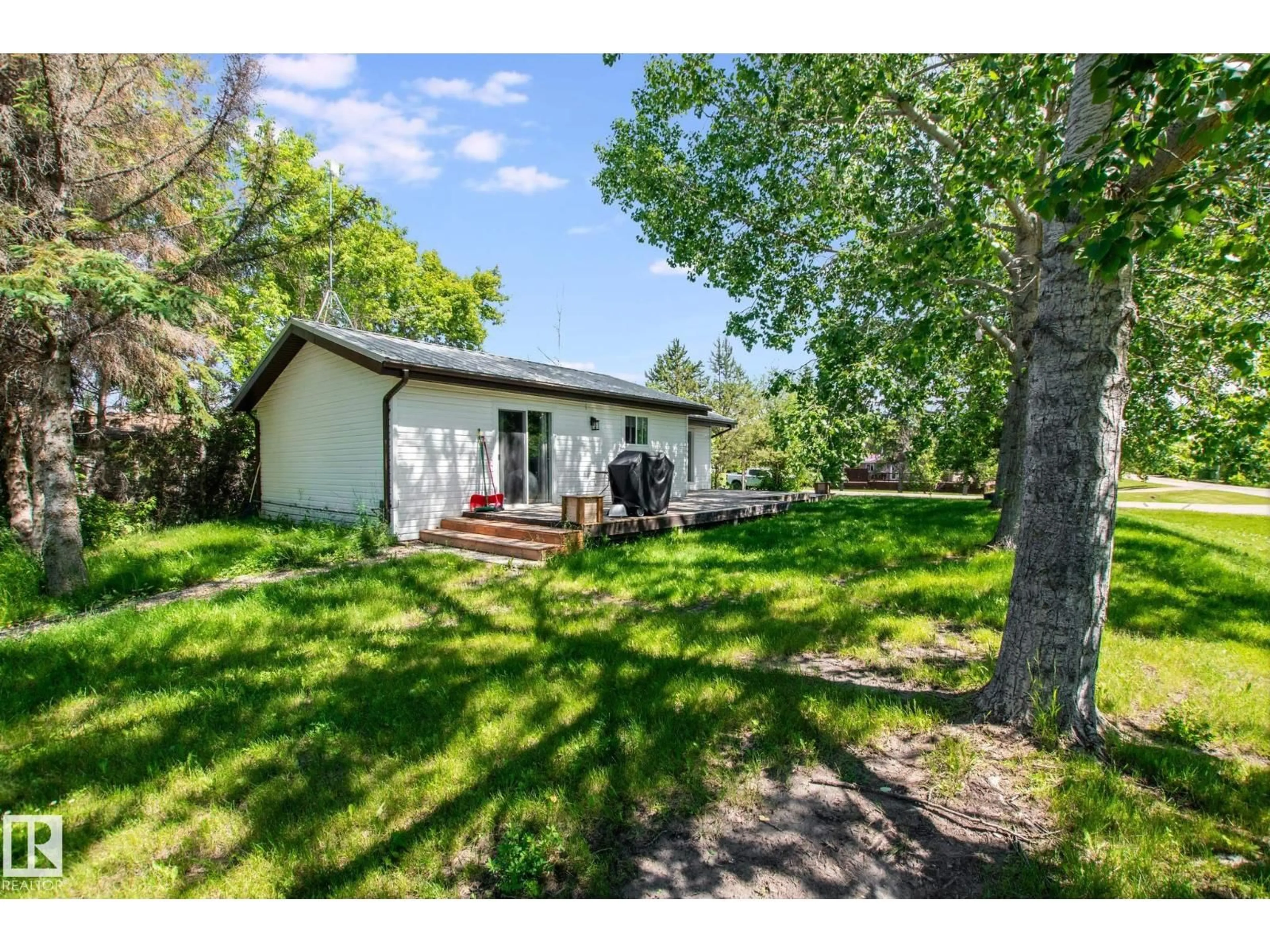A pic from outside/outdoor area/front of a property/back of a property/a pic from drone, unknown for #302 - 61314 RGE RD 463, Rural Bonnyville M.D. Alberta T9N2J6