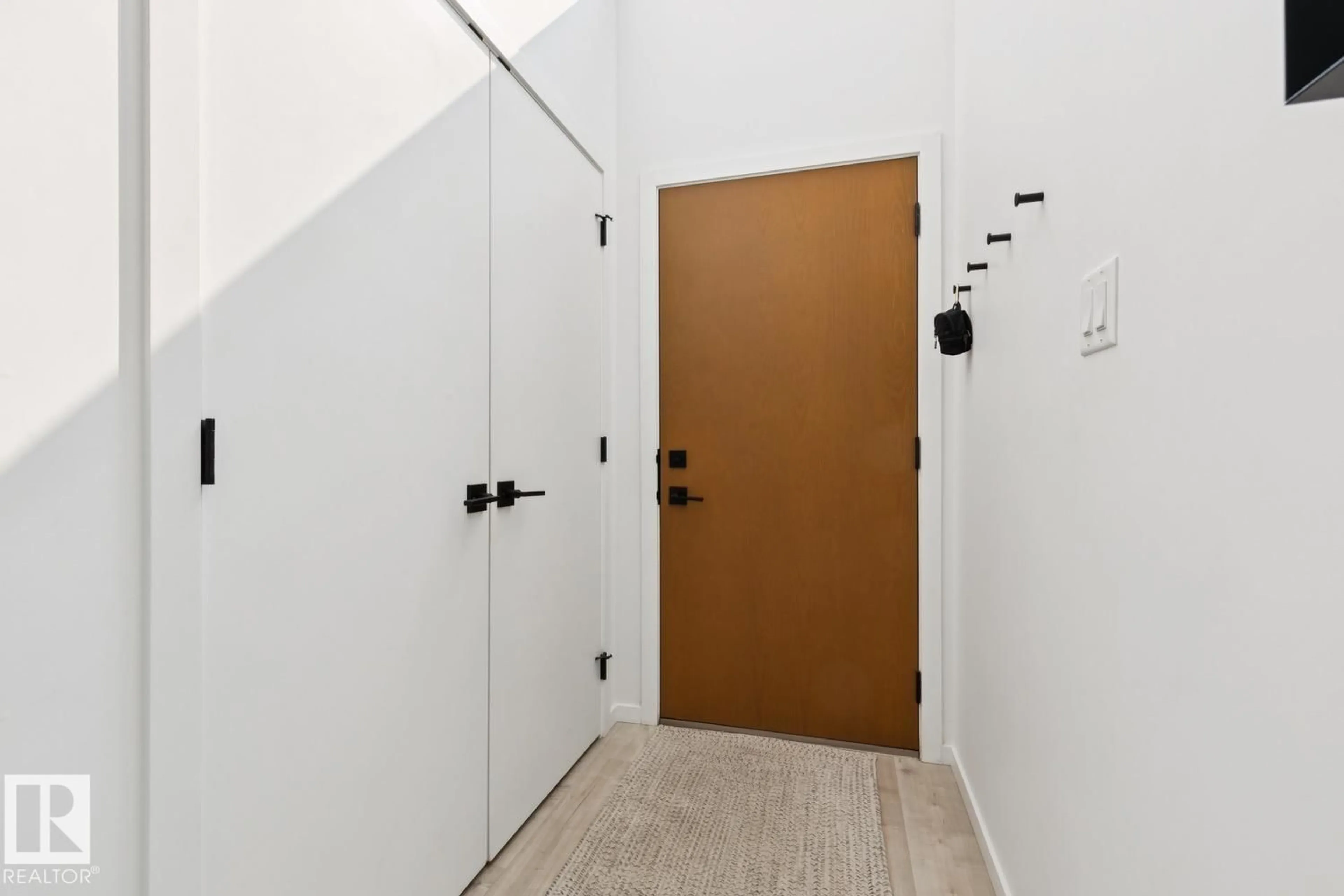 Indoor foyer for NW - 10526 157 ST, Edmonton Alberta T5V2P8