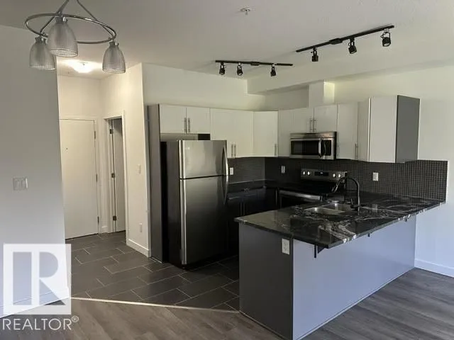 #402 - 10611 117 ST, Edmonton 2