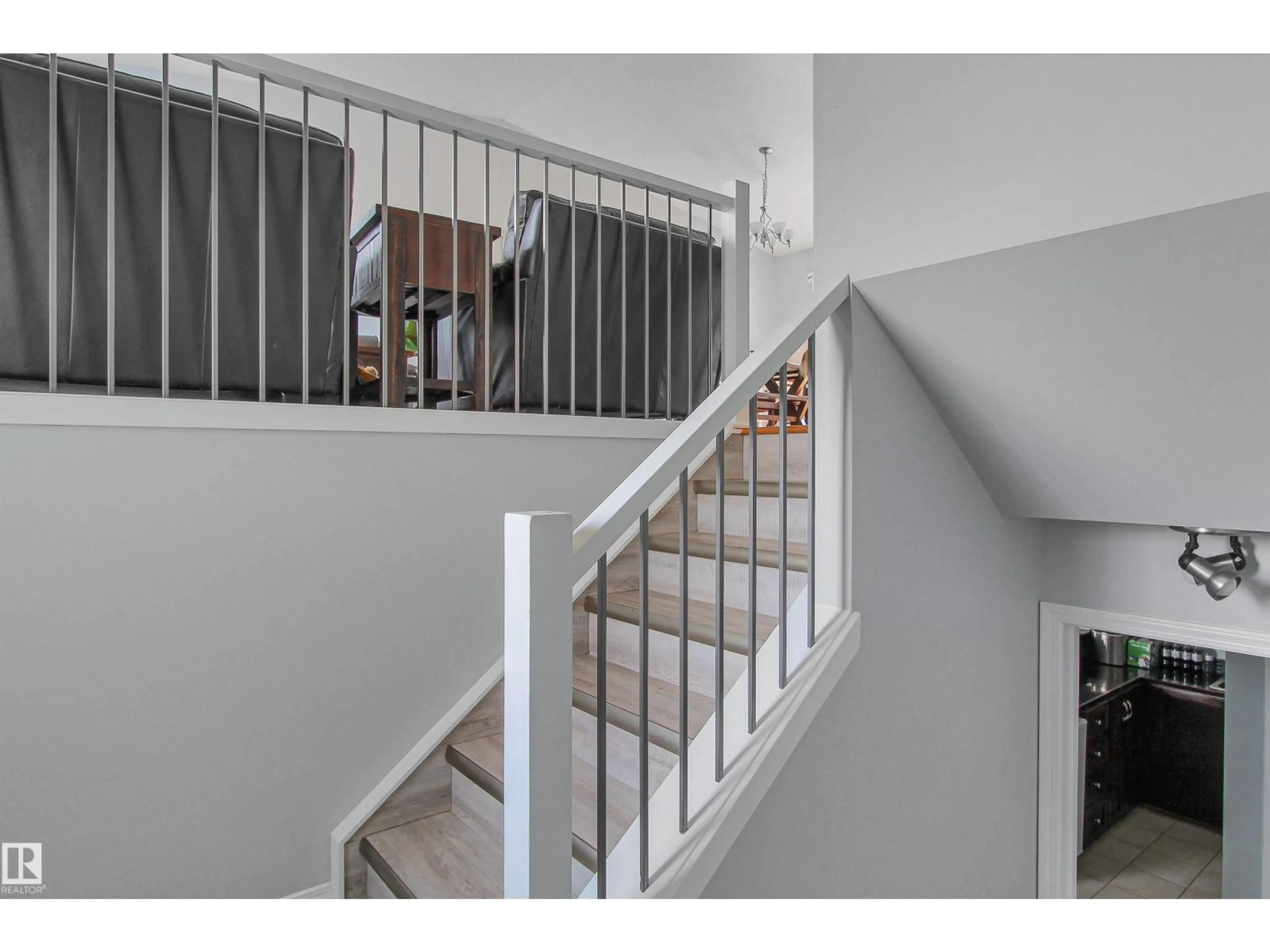 Stairs for 1507 LAKERIDGE CL, Cold Lake Alberta T9M1K9