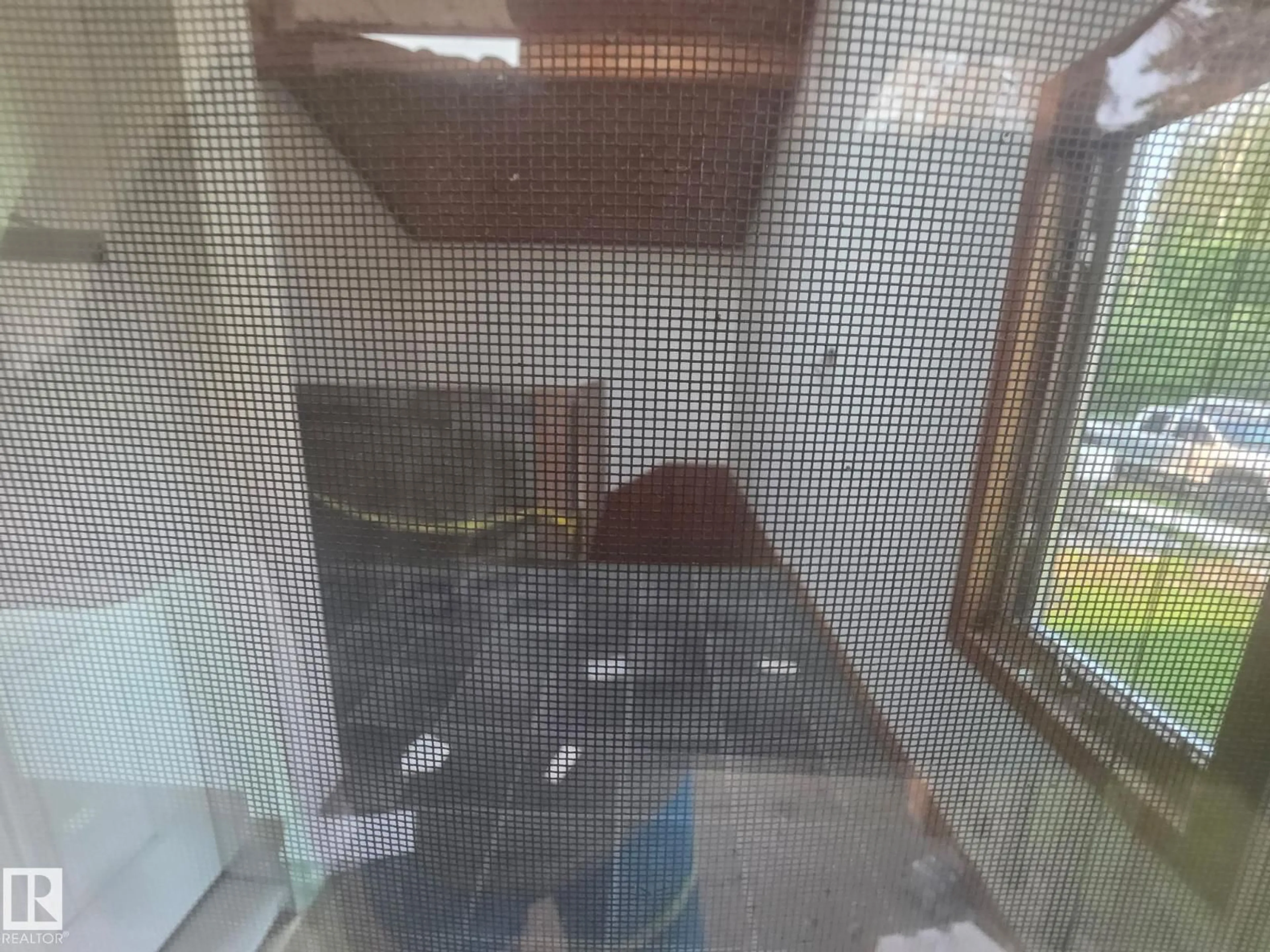 A pic of a room for 9914 101 AV, Rural Lac Ste. Anne County Alberta T0E0L0