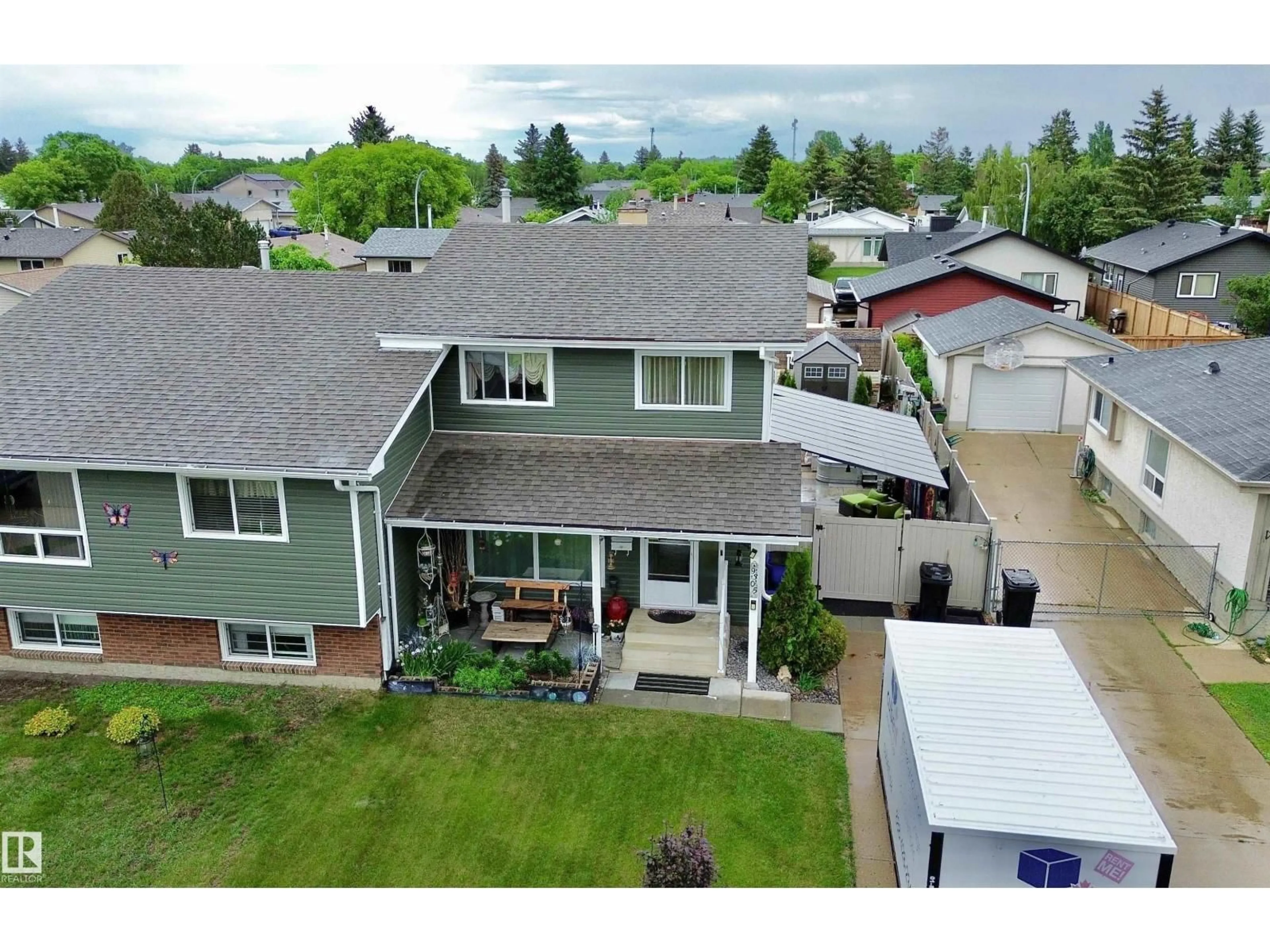 A pic from outside/outdoor area/front of a property/back of a property/a pic from drone, street for 9305 81A ST, Fort Saskatchewan Alberta T8L3M2